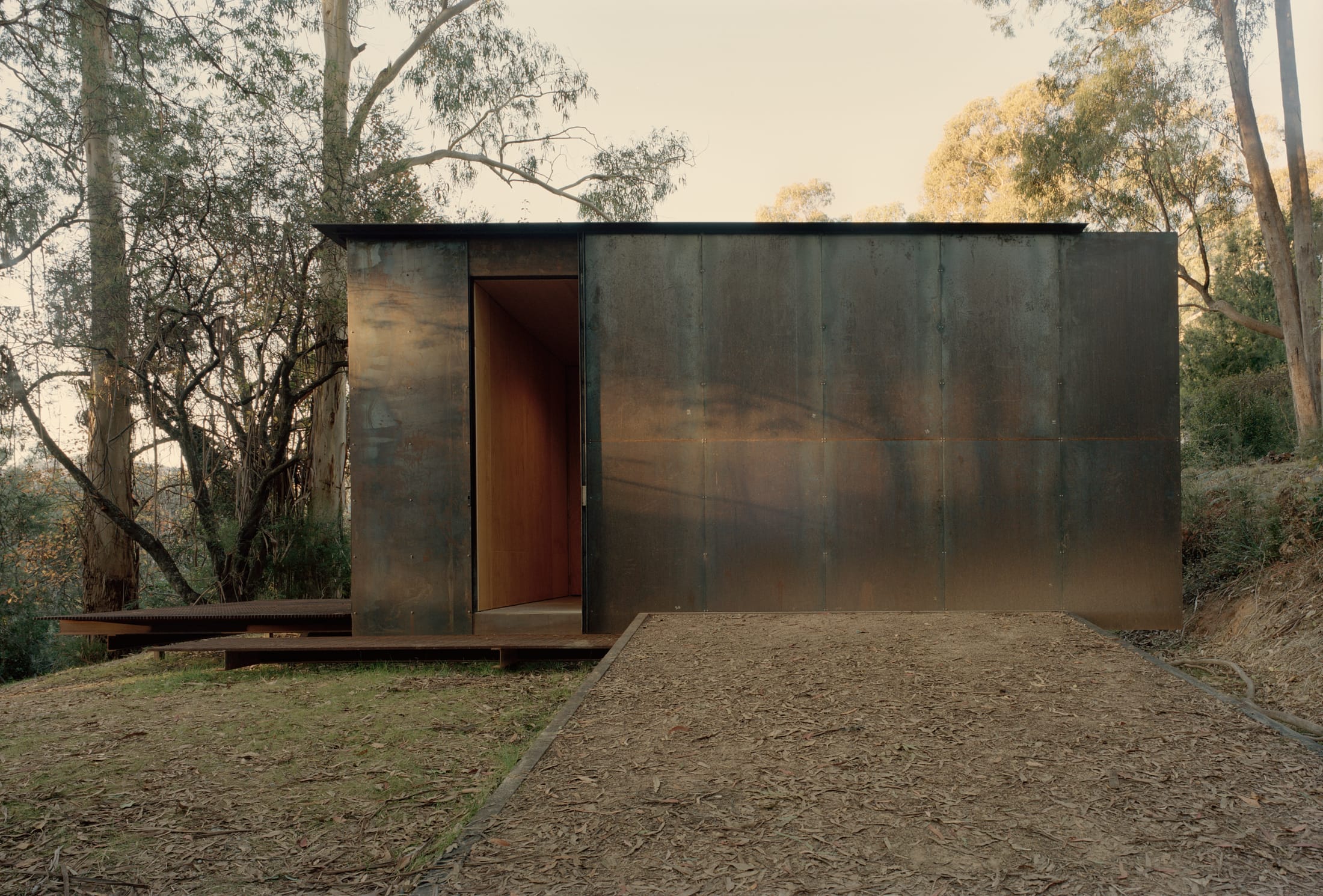 Yellowtrace Houses Awards 2025 New House Under 200sqm Sawmill Treehouse Robbie Walker Photo Tasha Tylee 12 Opt80