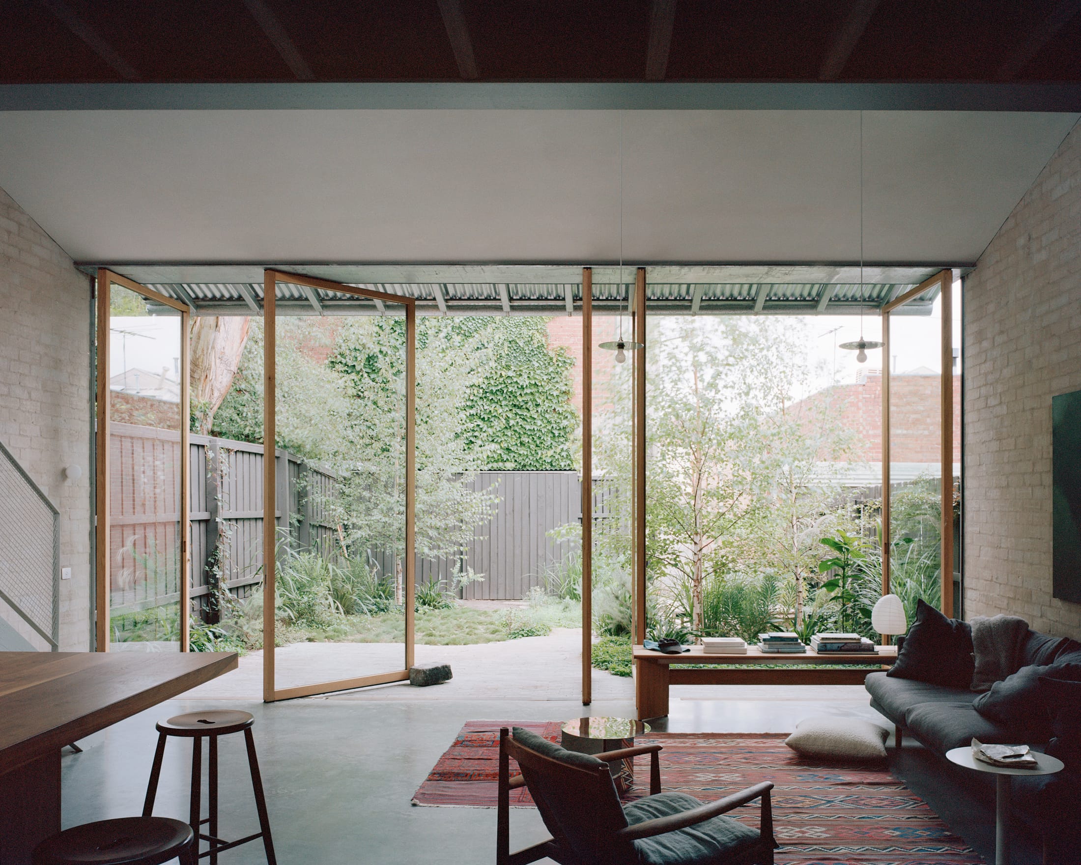 Yellowtrace Houses Awards 2025 House Alts And Adds Under 200sqm Carlton Cottage Lovell Burton Architecture Photo Rory Gardiner 03 Opt80