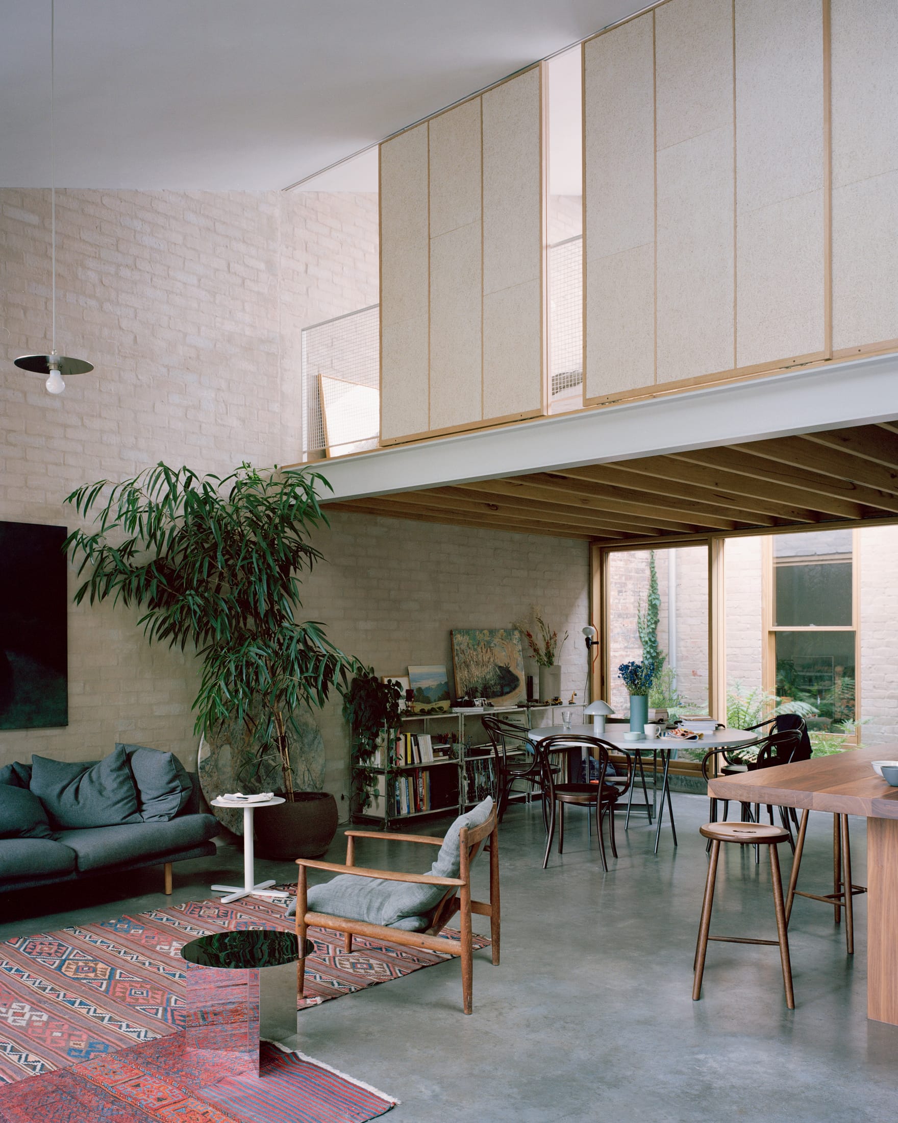 Yellowtrace Houses Awards 2025 House Alts And Adds Under 200sqm Carlton Cottage Lovell Burton Architecture Photo Rory Gardiner 11 Opt80