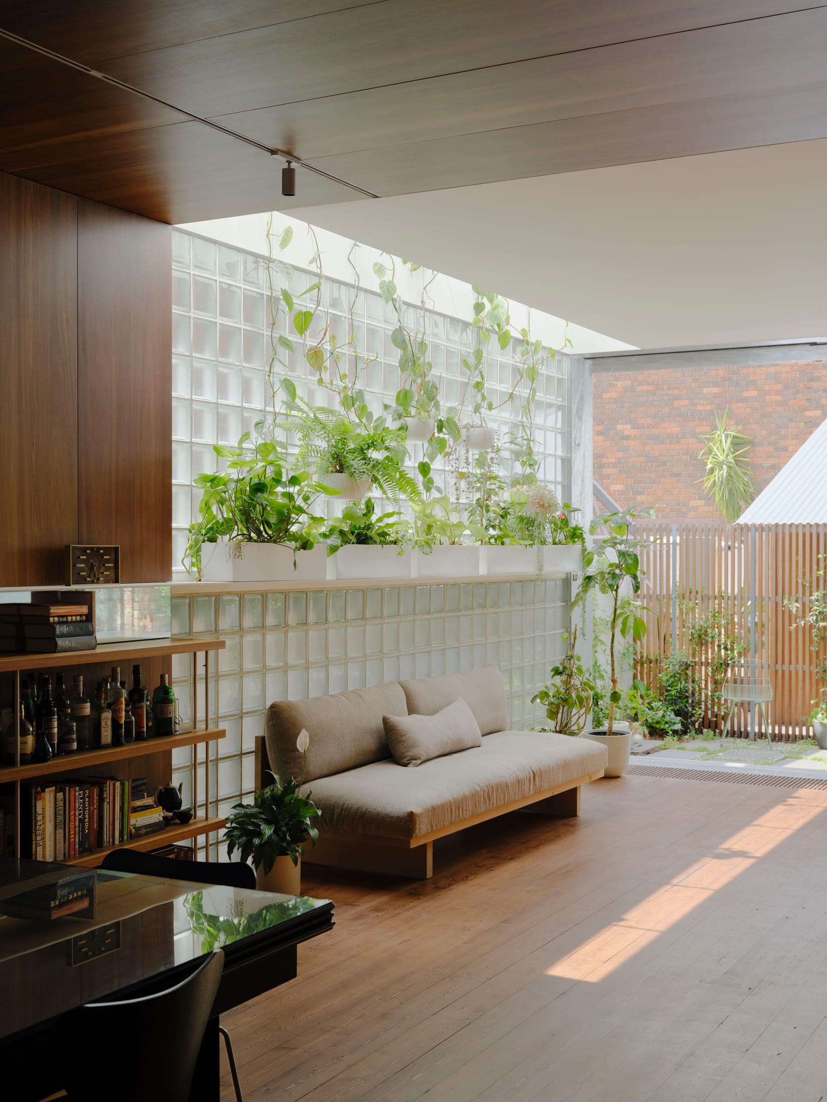 Yellowtrace Houses Awards 2025 House In A Heritage Context Mess Hall Architecture Architecture Photo Tom Ross 04 Opt80