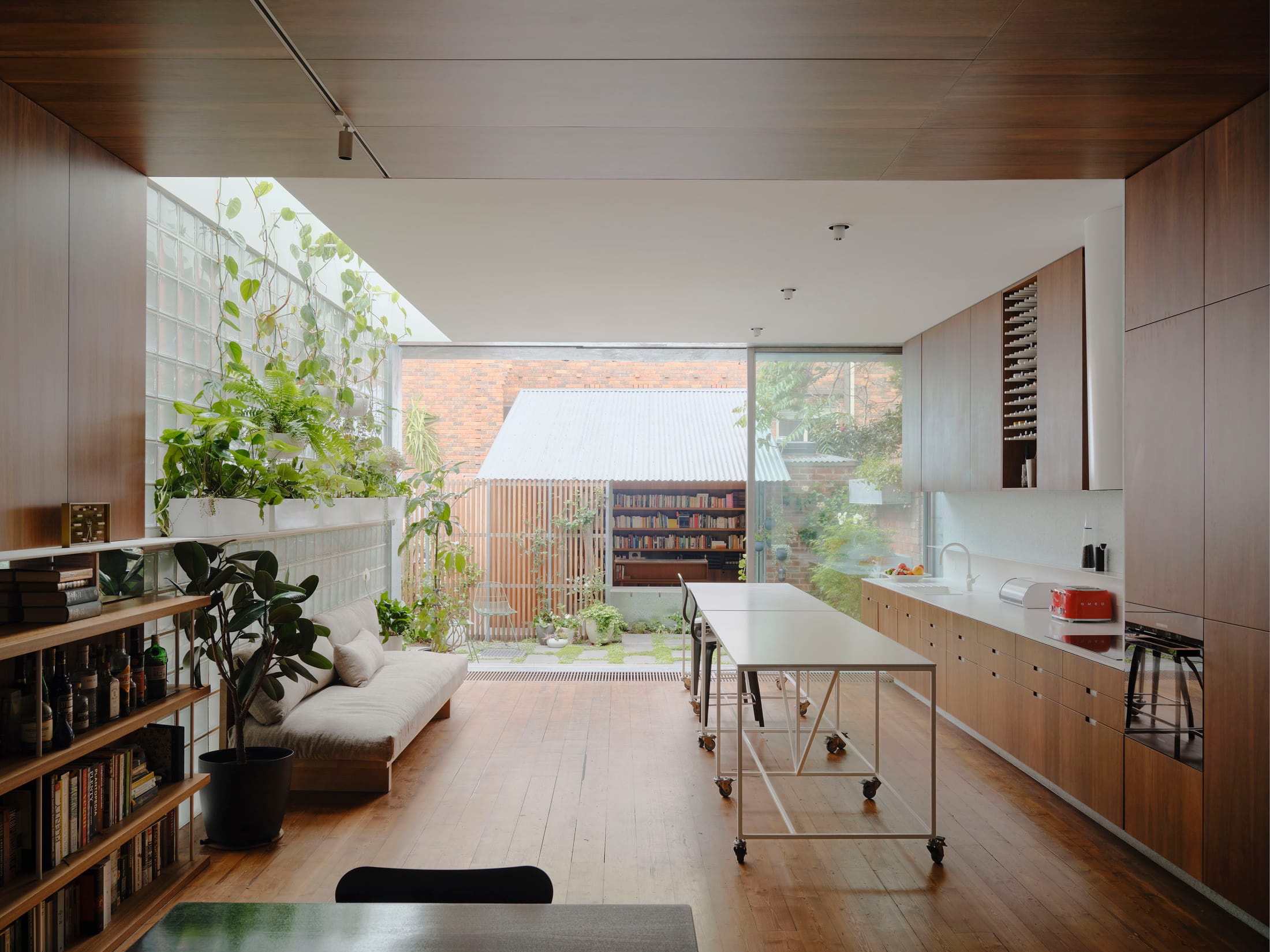 Yellowtrace Houses Awards 2025 House In A Heritage Context Mess Hall Architecture Architecture Photo Tom Ross 09 Opt80