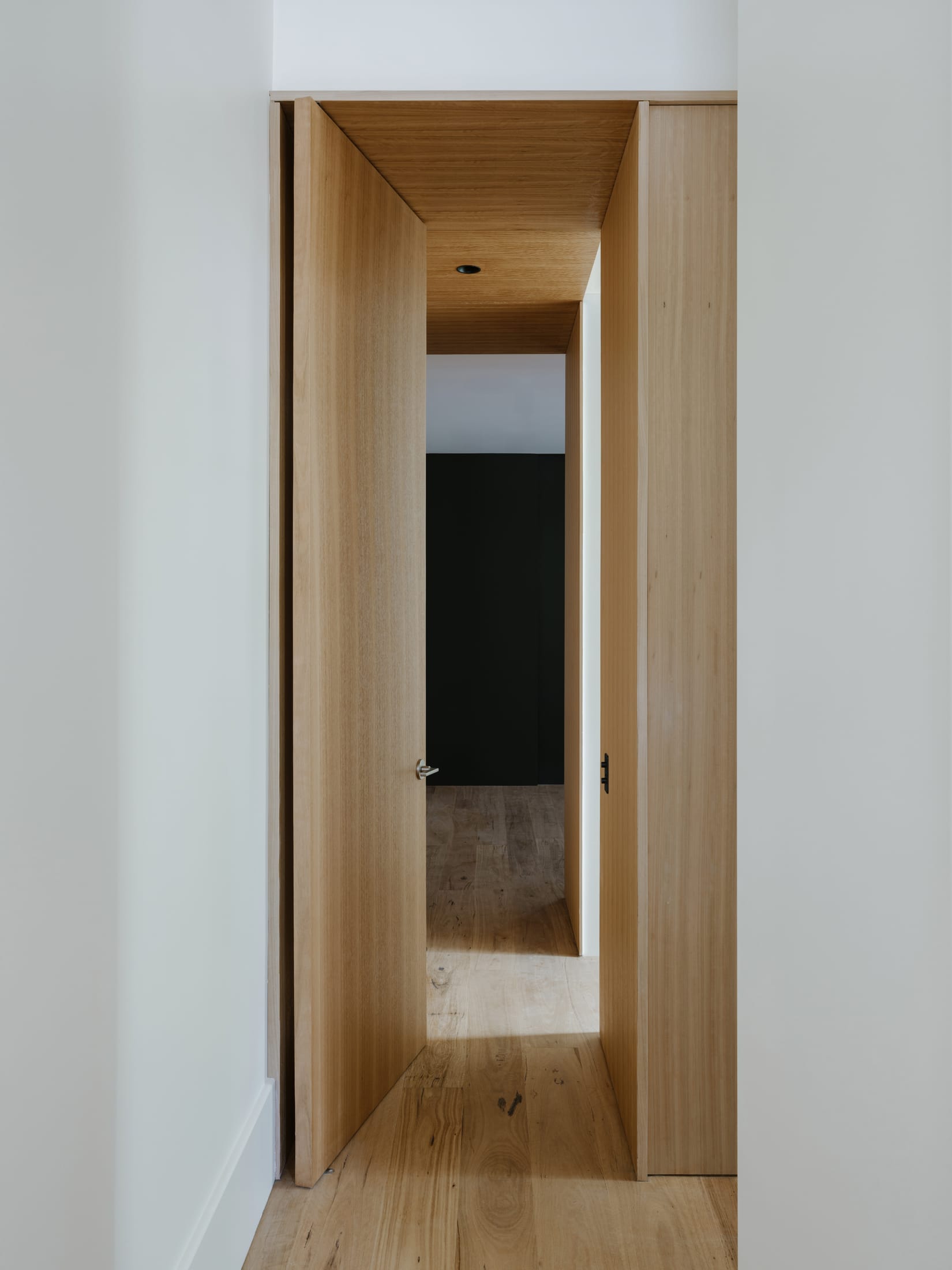 Yellowtrace Highres Image 11 6x0nfpqlk2l Bluestone House By Ellul Architecture Photography By Hamish Mcintosh 02 Opt80