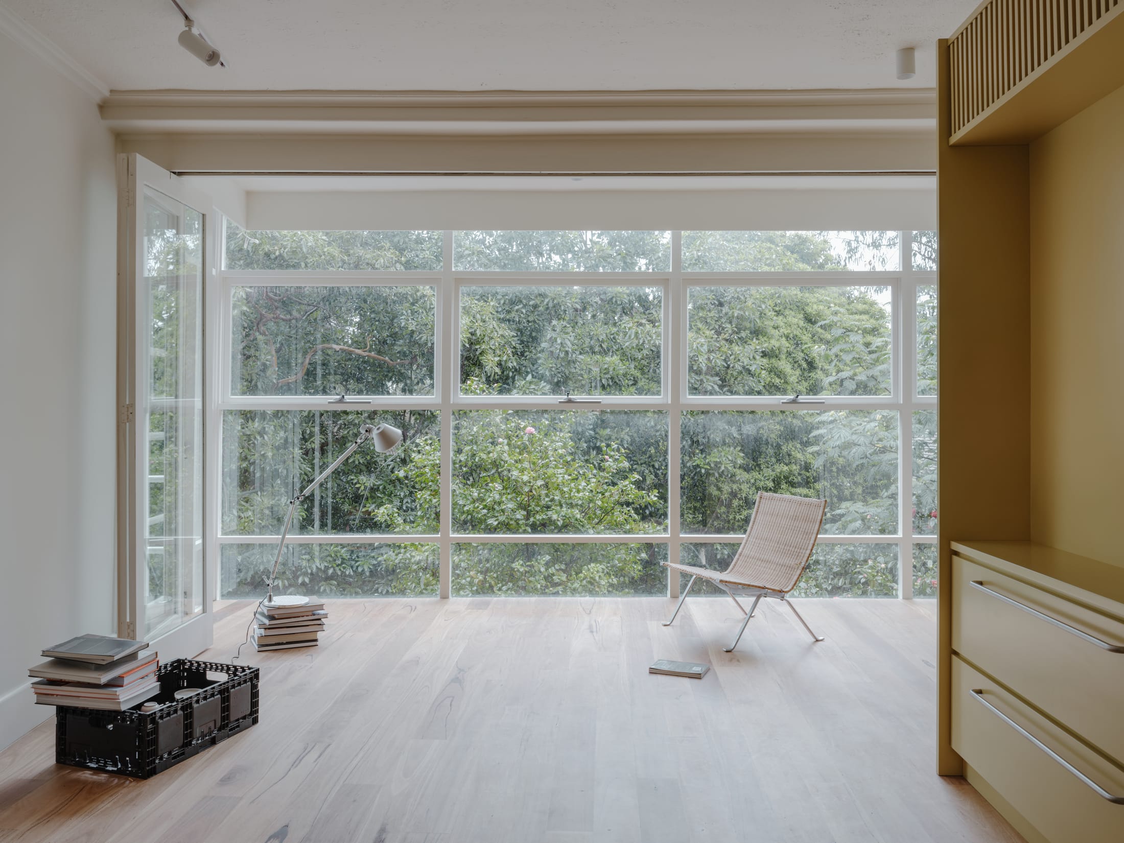 Yellowtrace Highres Image 10 781oc45vrqo Caringal A Flat For An Artist By Ellul Architecture Photography By Hamish Mcintosh 01 Opt80