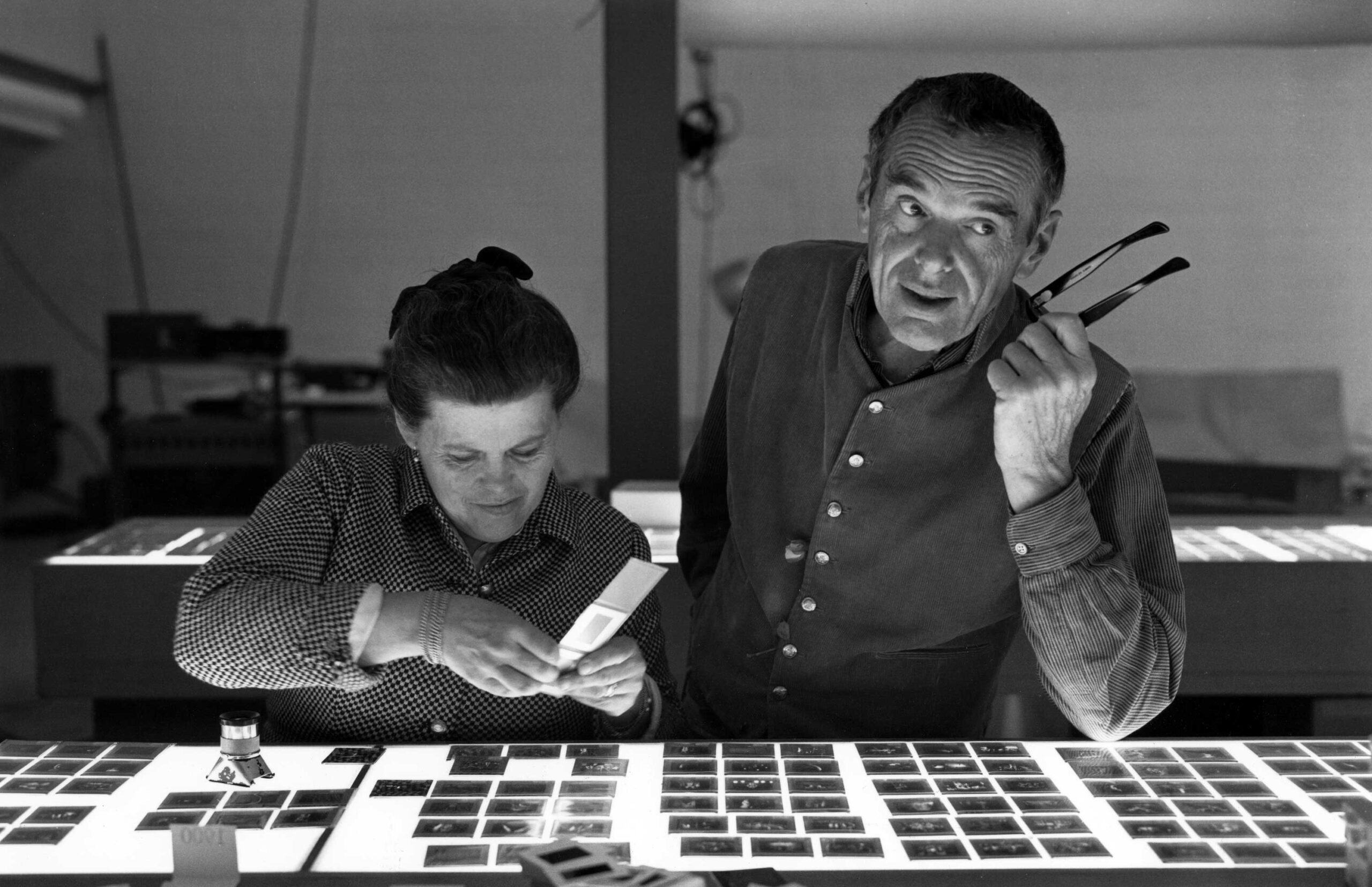 Yellowtrace Charles And Ray Eames Sorting And Selecting Photographic Slides At The Eames Office Circa Late 1960s Photo © 2025 Eames Office