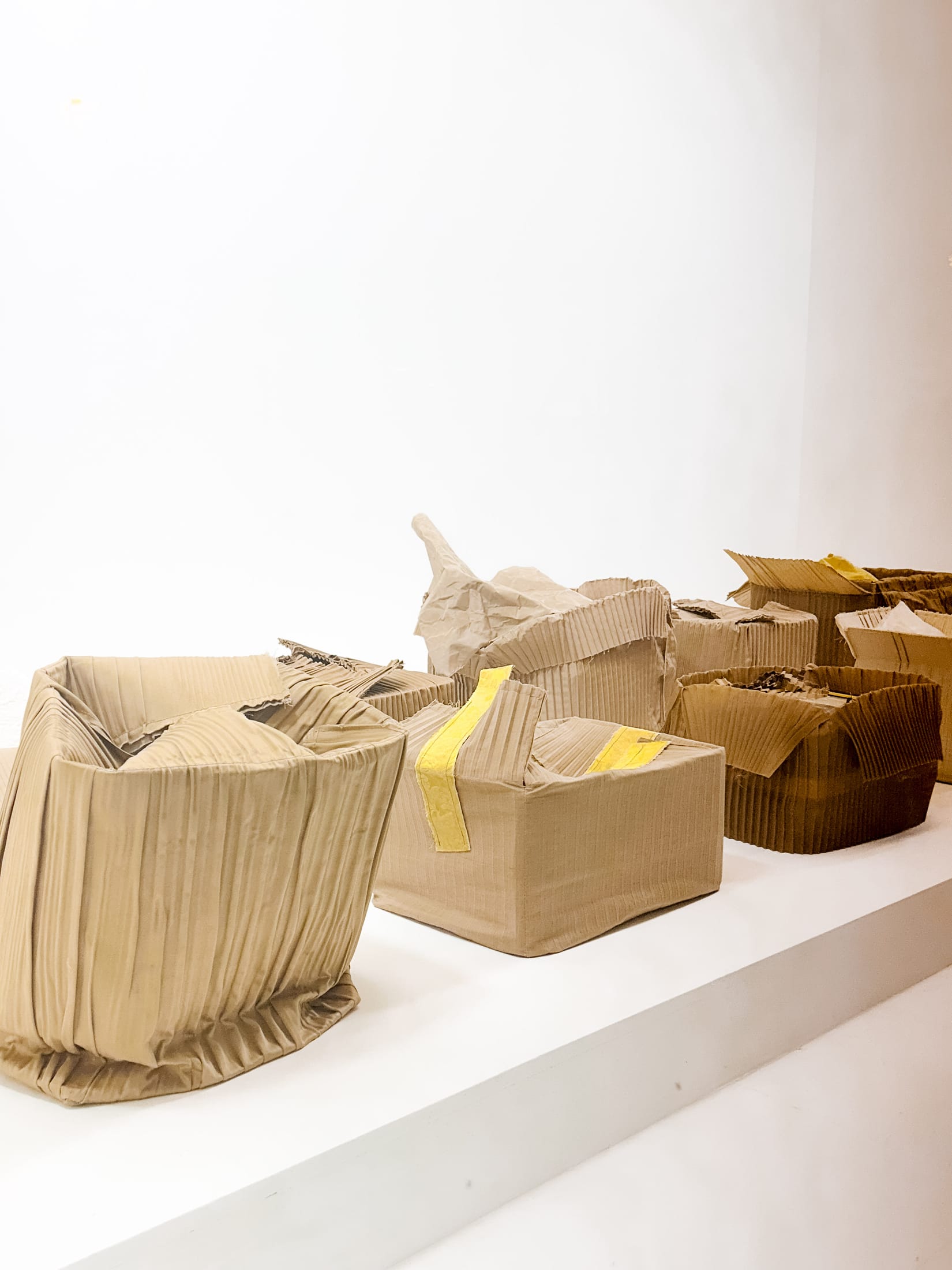 Yellowtrace Joly Studio Design Parade Toulon Etat Des Lieux Vitrine Photo Luc Bertrand 21 Opt80