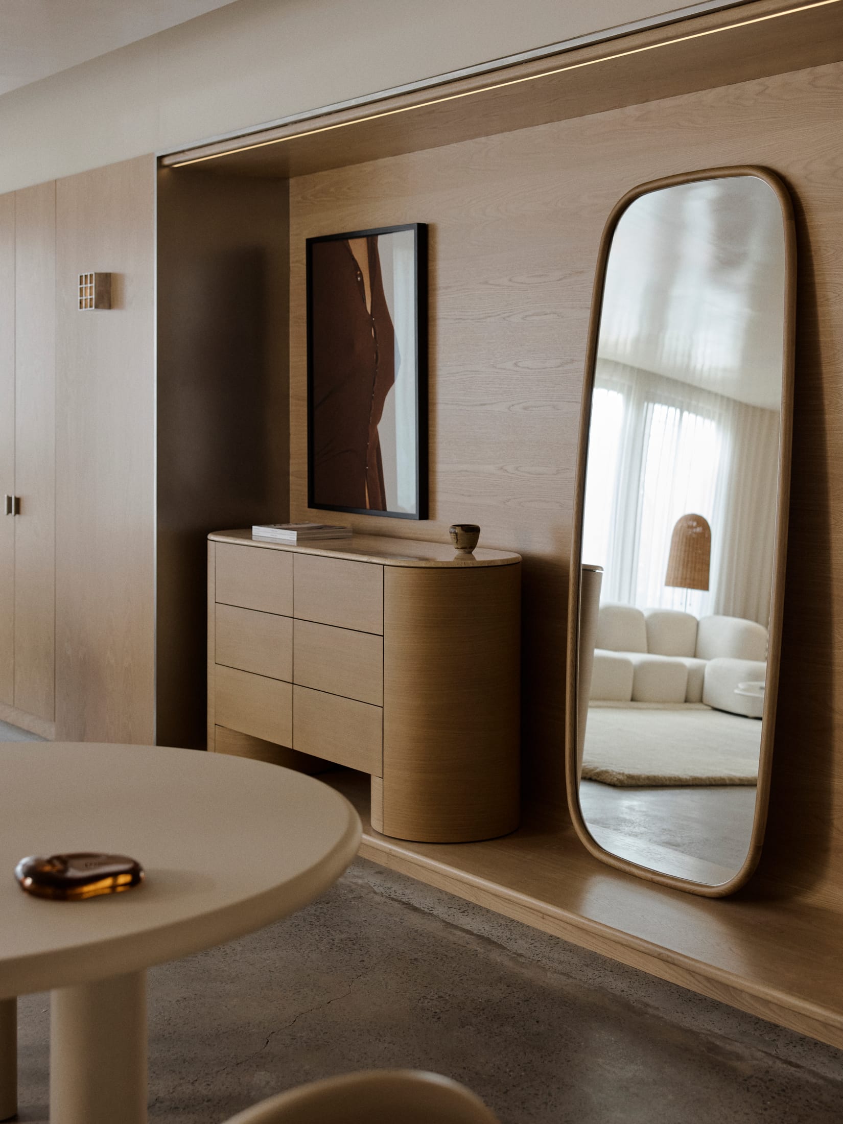 Yellowtrace Ellison Studios Creative Headquarters Designer Suite Sydney Photo Anson Smart 16 Opt80