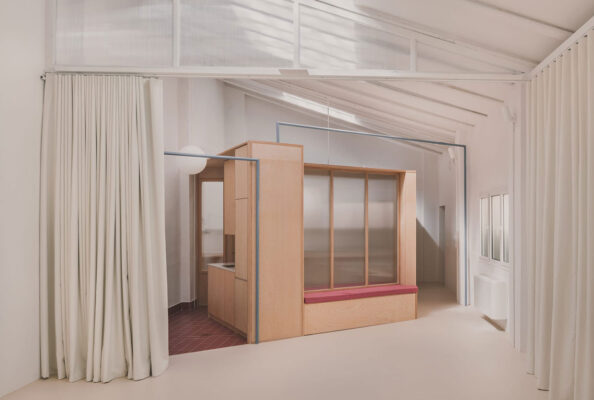 Yellowtrace Dia Uno Nave Maravilla Madrid Warehouse Conversion