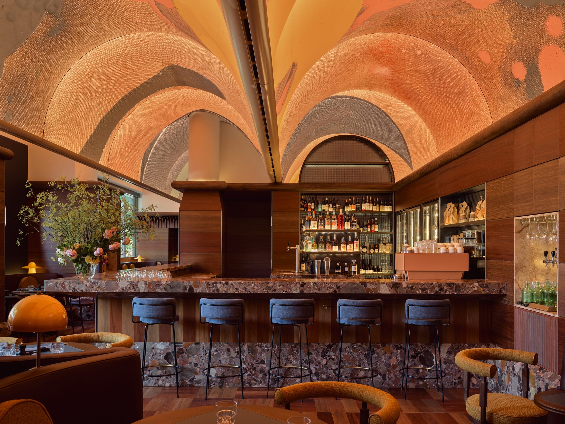 Yellowtrace Sjb Bar Julius Referdn Photo Anson Smar 02 Opt80