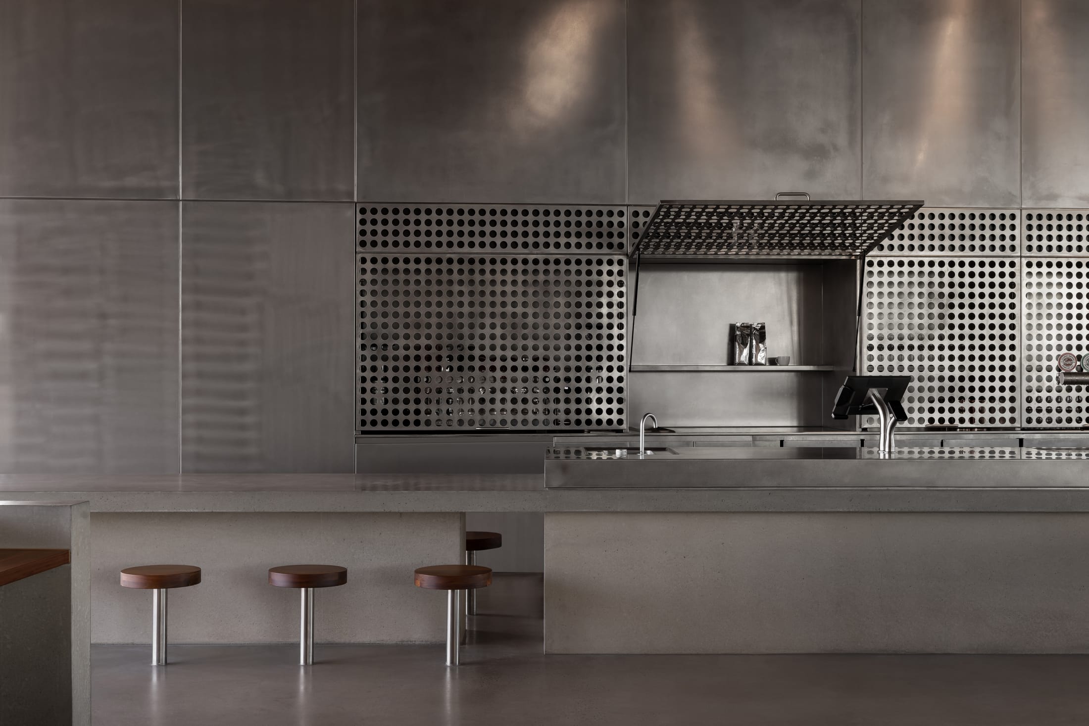 Yellowtrace Studio Gram Coopers Brand Home Photo Timothy Kaye 02 Opt80