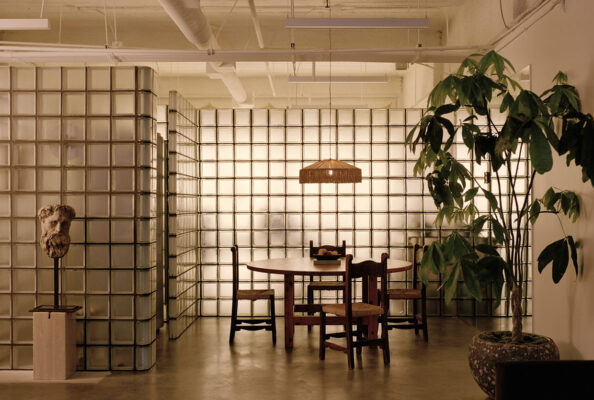 Yellowtrace Aunt Studio Mouthwash Agency La Hq