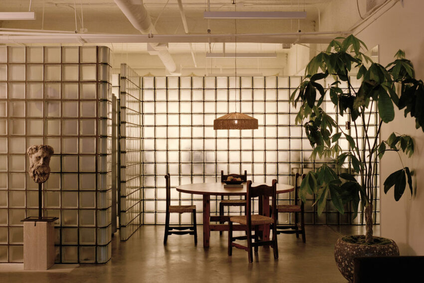 Yellowtrace Aunt Studio Mouthwash Agency La Hq