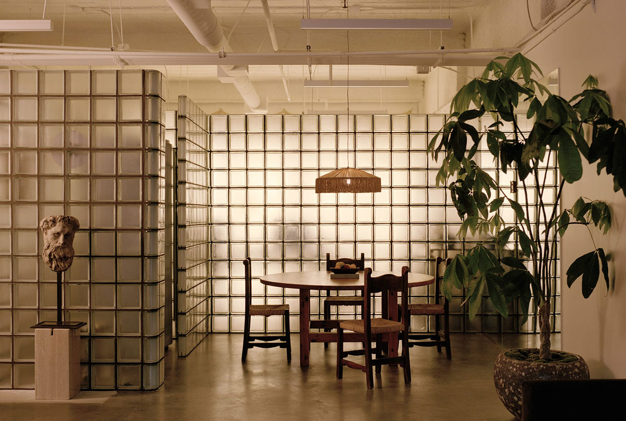 Yellowtrace Aunt Studio Mouthwash Agency La Hq
