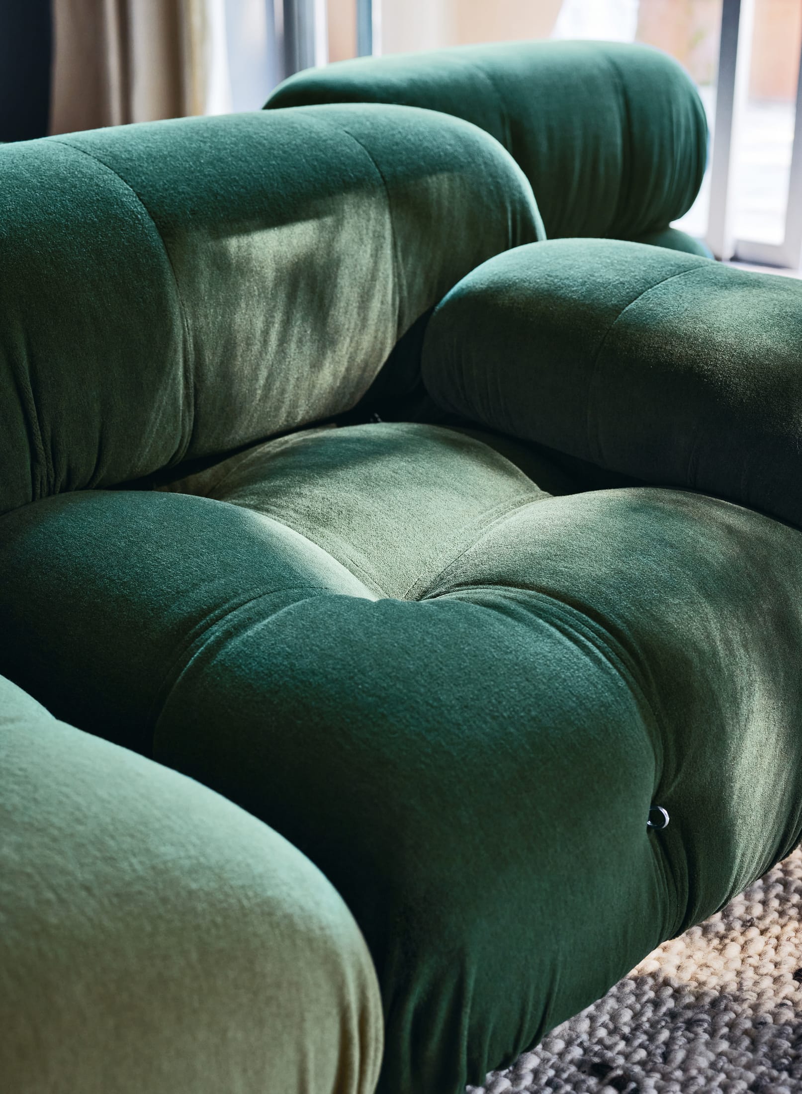 Yellowtrace Bb Italia Camaleonda Detail 2 02 Opt80