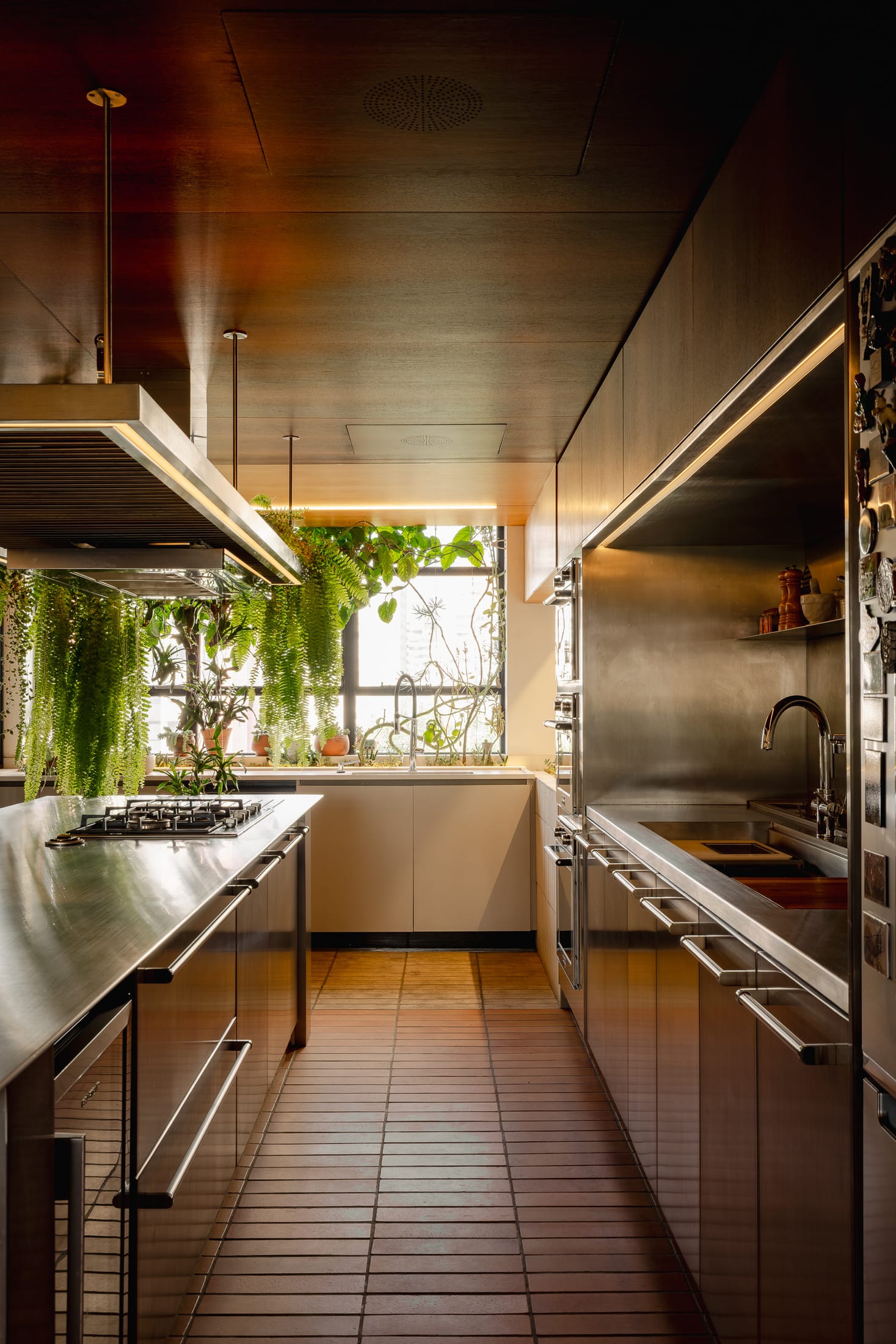 Yellowtrace Estudio Guto Requena The Varanda Apartment Sao Paulo Photo Manuel Sa 14 Opt80