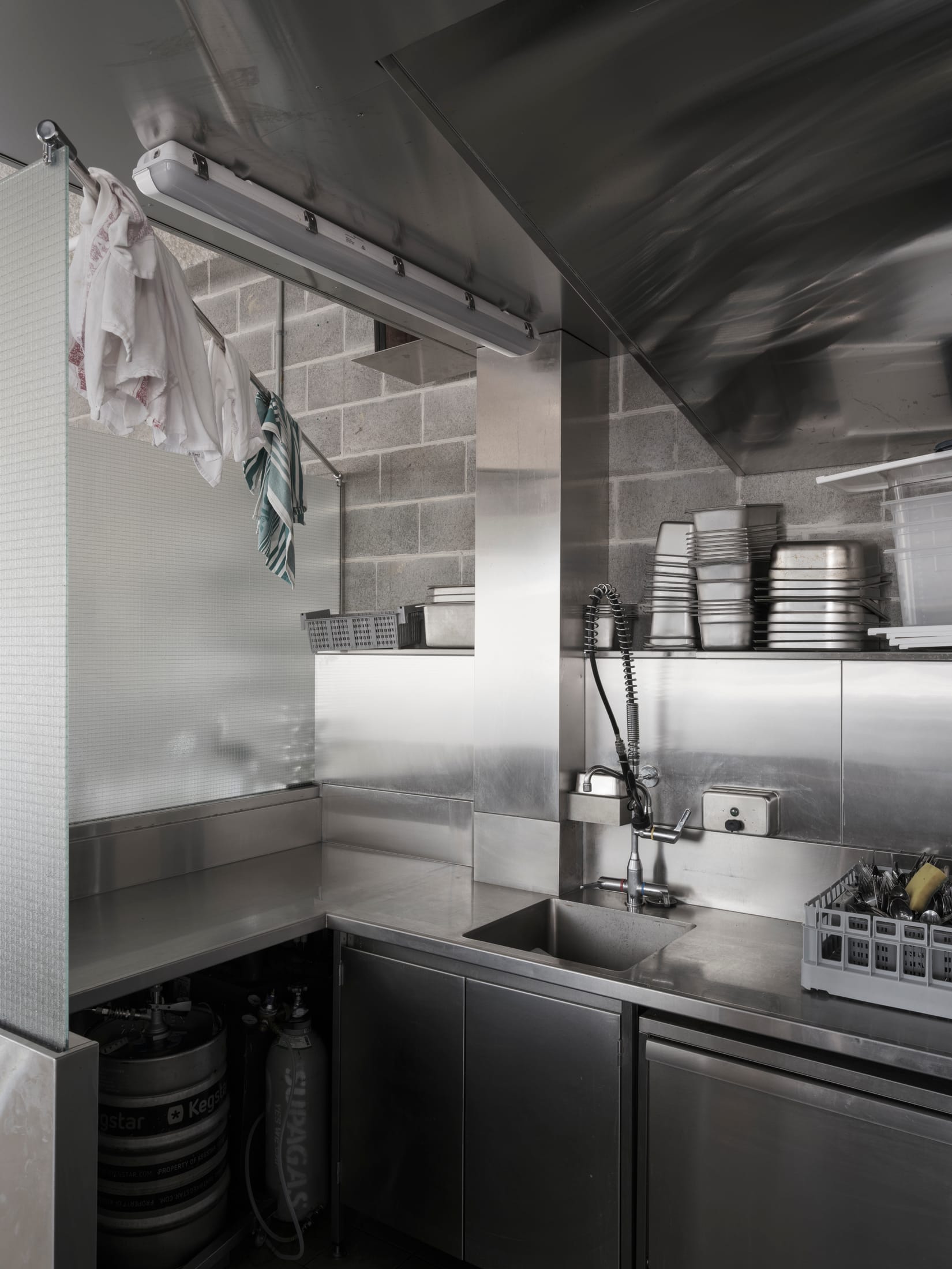 Yellowtrace Ap Design House Homer Rogue Taverna Sydney Greek Restaurant Photo Tom Ferguson 10 Opt80