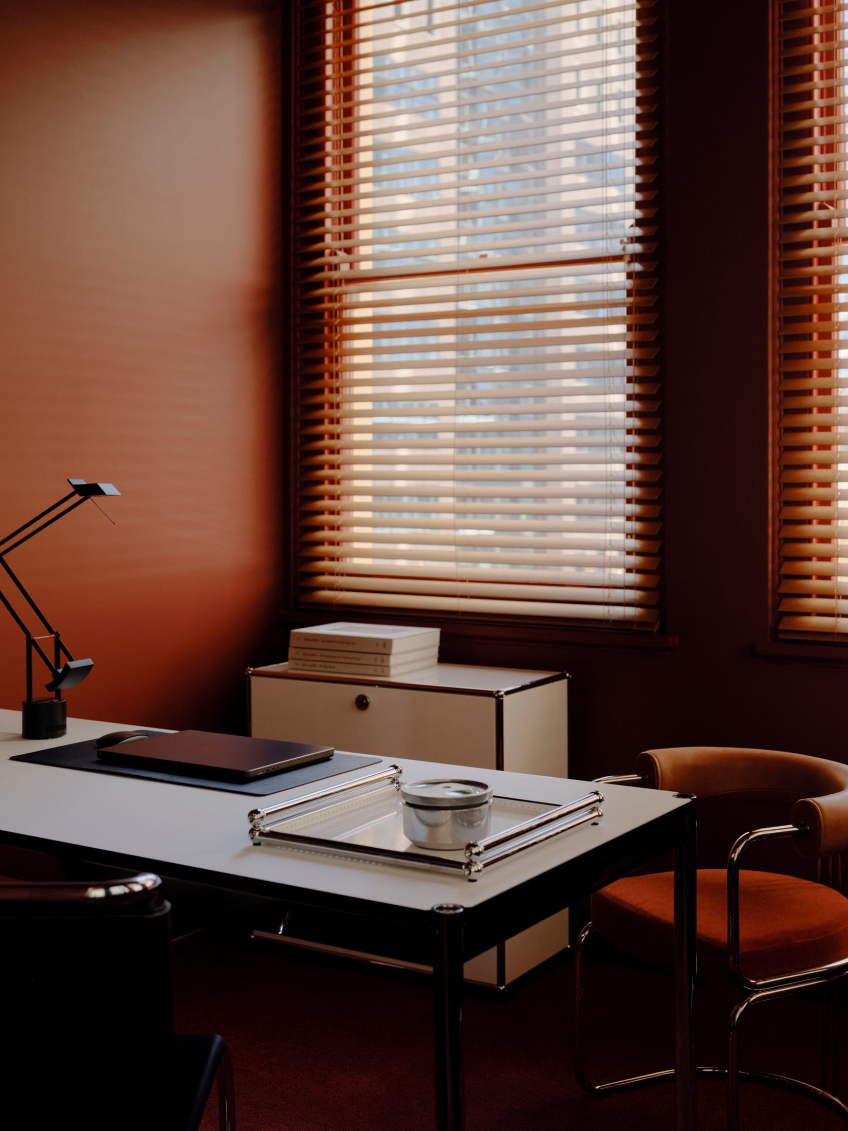 Yellowtrace Coffeyhallett Sydney Family Office Workplace Design Australia Photo Tom Ross 06 Opt80