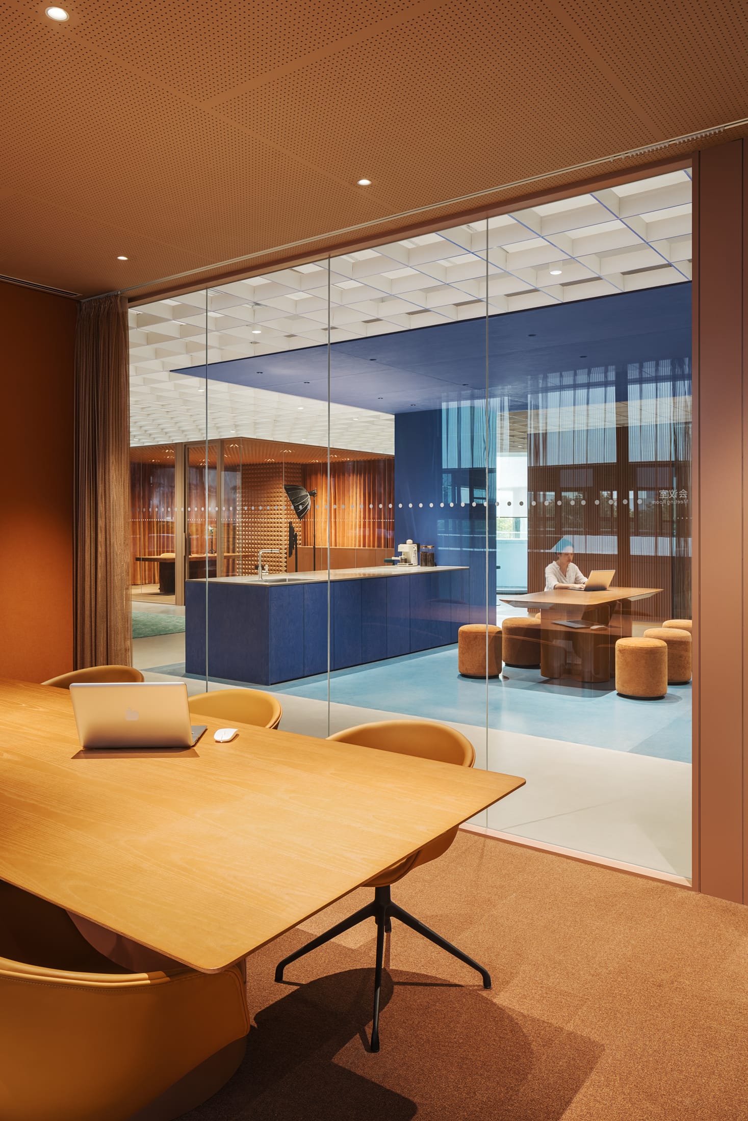 Yellowtrace Ippolito Fleitz Group Max Hangzhou China Contemporary Office Interior Photo Zhu Di 07 Opt80