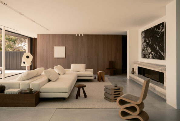 Yellowtrace Lawless Meyerson Back Of The Moon House Maianbar Australia