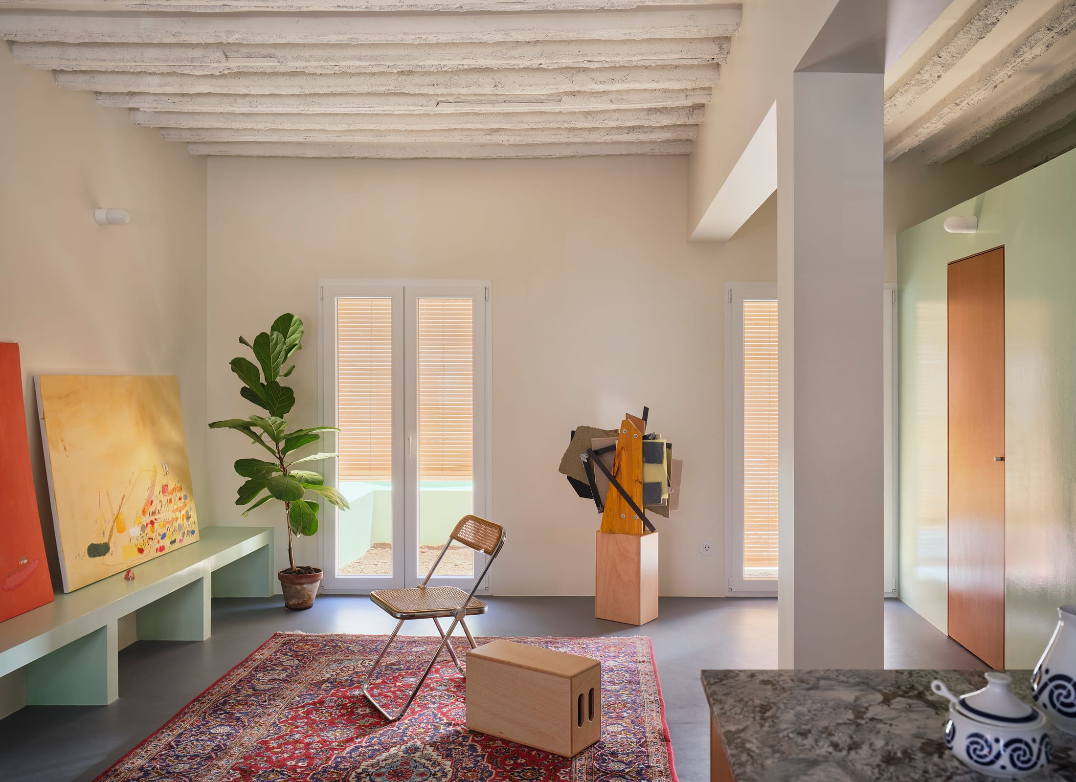 Yellowtrace Extrarradio 1940s Madrid House Renovation Photo German Saiz 02 Opt80