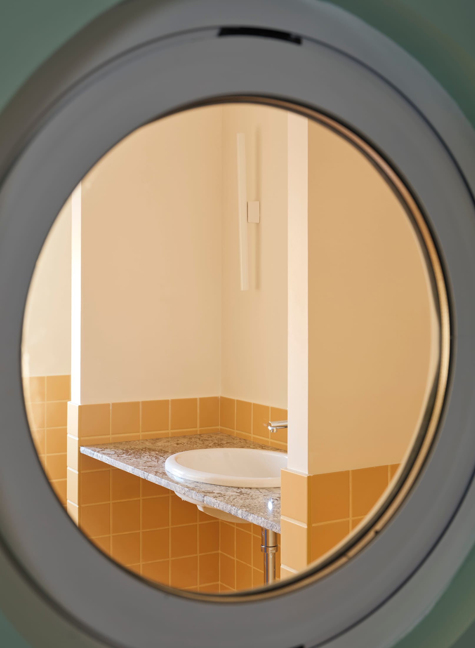 Yellowtrace Extrarradio 1940s Madrid House Renovation Photo German Saiz 11 Opt80