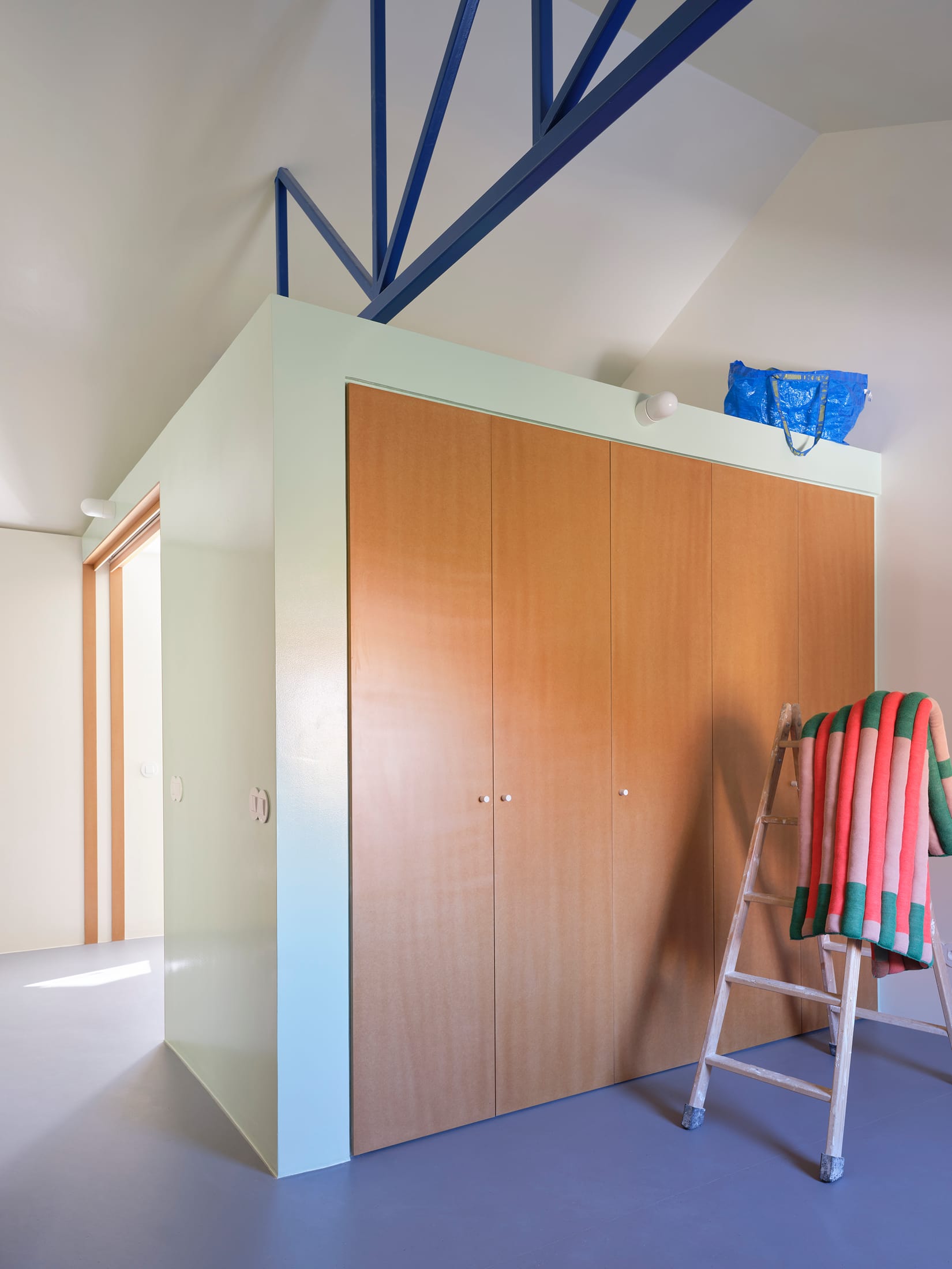 Yellowtrace Extrarradio 1940s Madrid House Renovation Photo German Saiz 14 Opt80