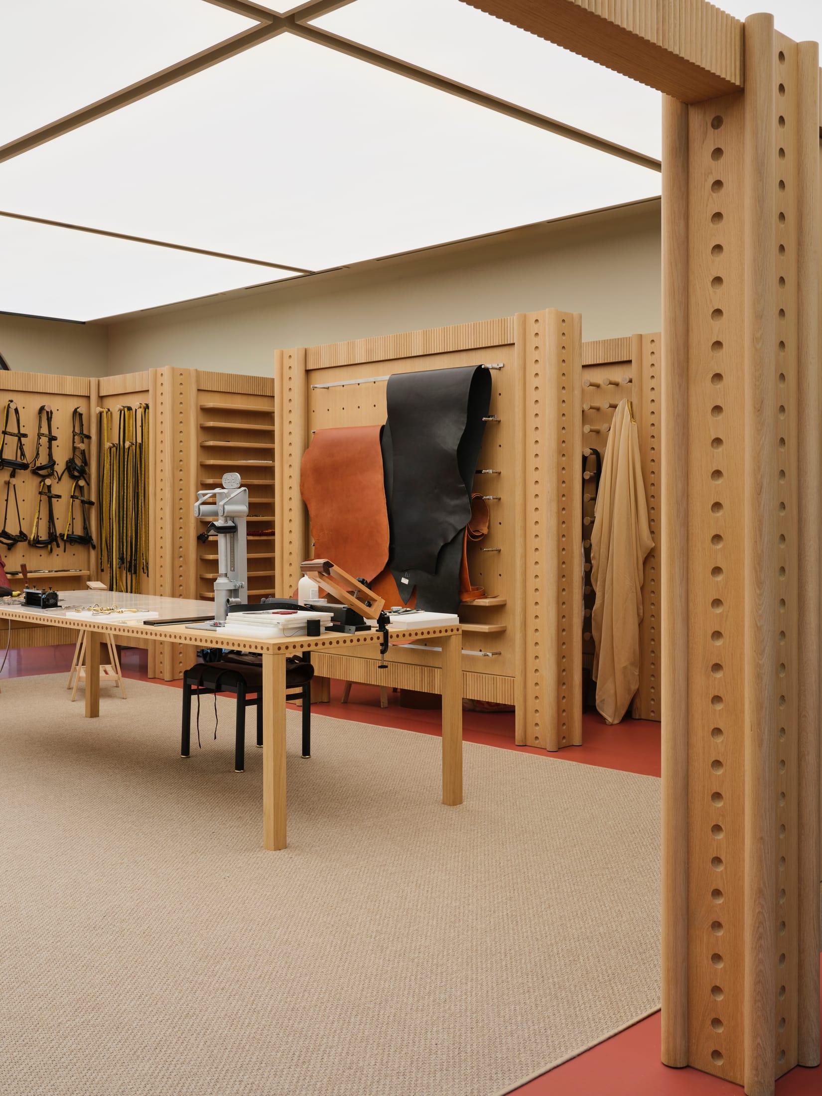 Yellowtrace David Nicolas Saddle Workshop Abu Dhabi Photo David Raffoul 04 Opt80