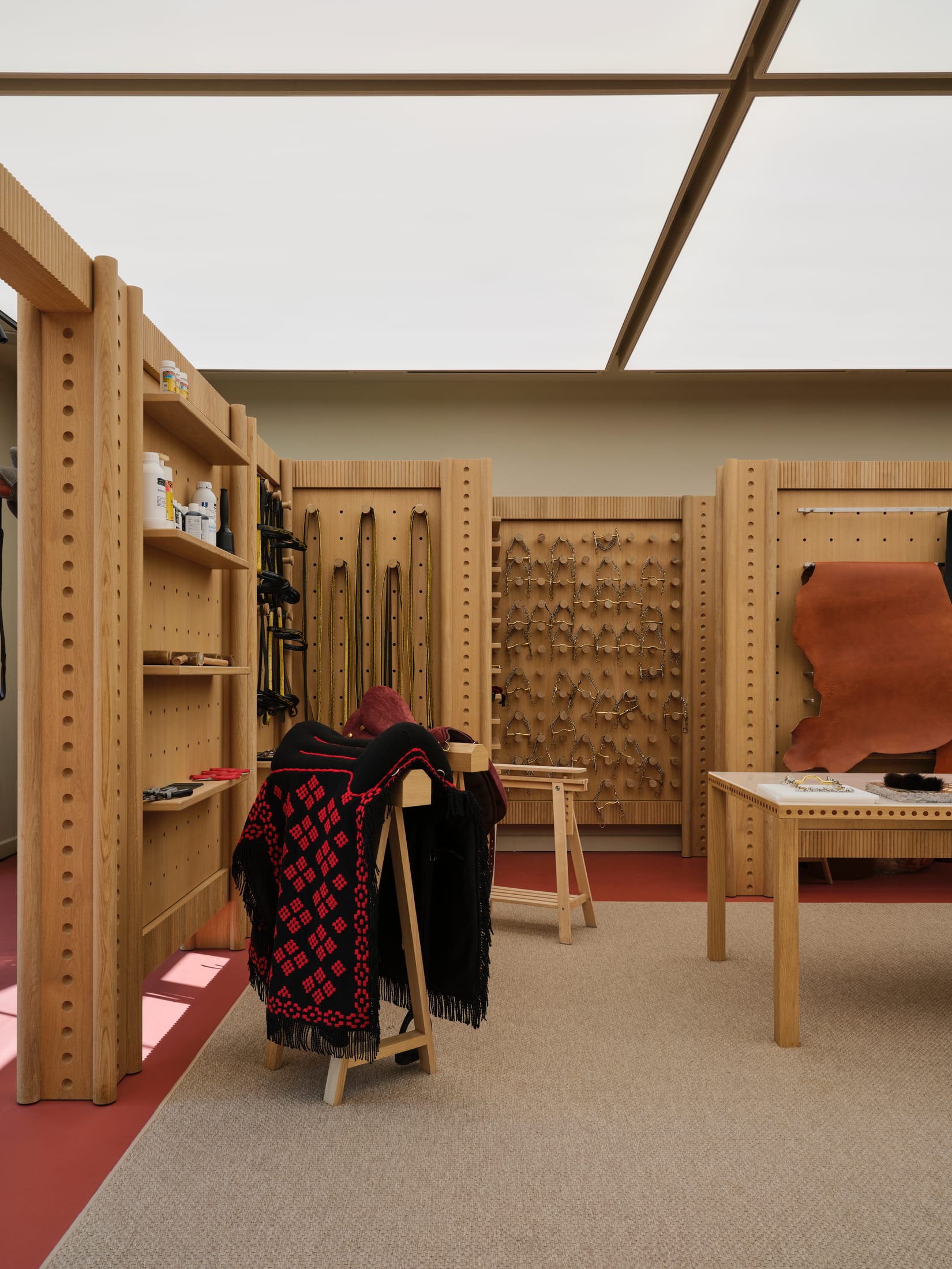 Yellowtrace David Nicolas Saddle Workshop Abu Dhabi Photo David Raffoul 08 Opt80