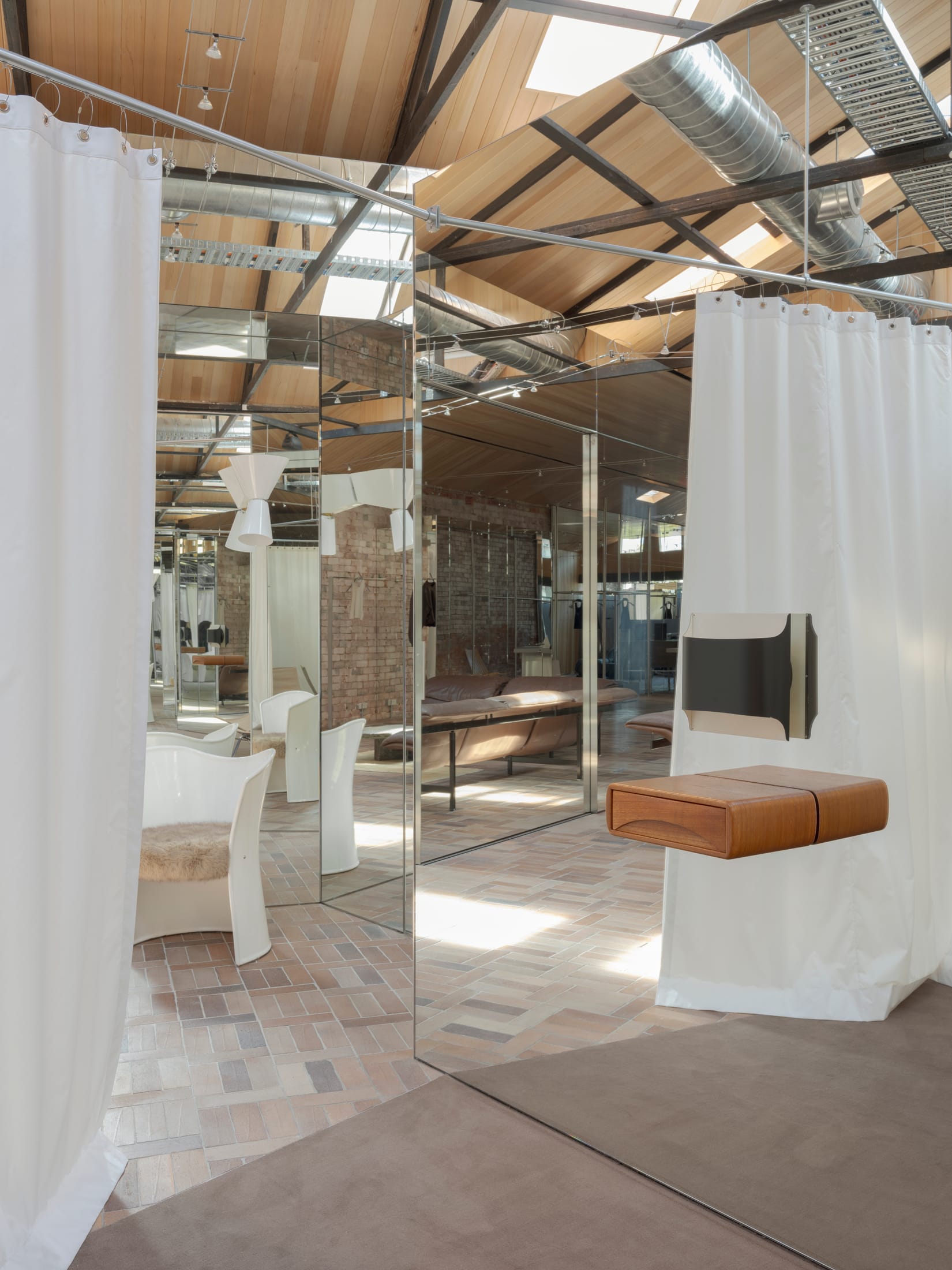 Yellowtrace Ap Design House Henne Armadale Melbourne Fashion Retail Photo Tom Ferguson 09 Opt80