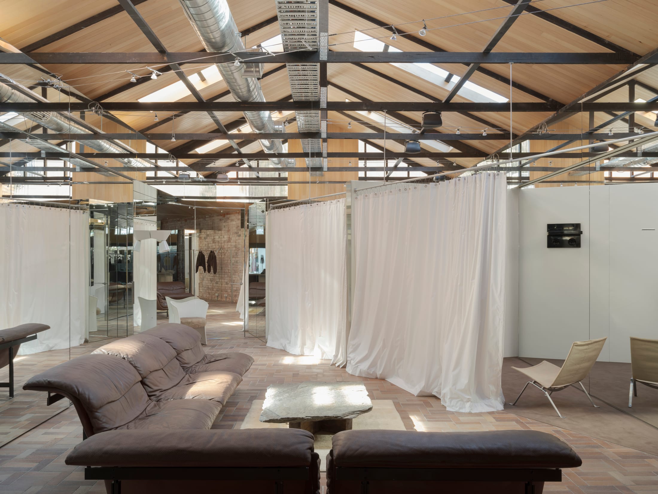 Yellowtrace Ap Design House Henne Armadale Melbourne Fashion Retail Photo Tom Ferguson 10 Opt80