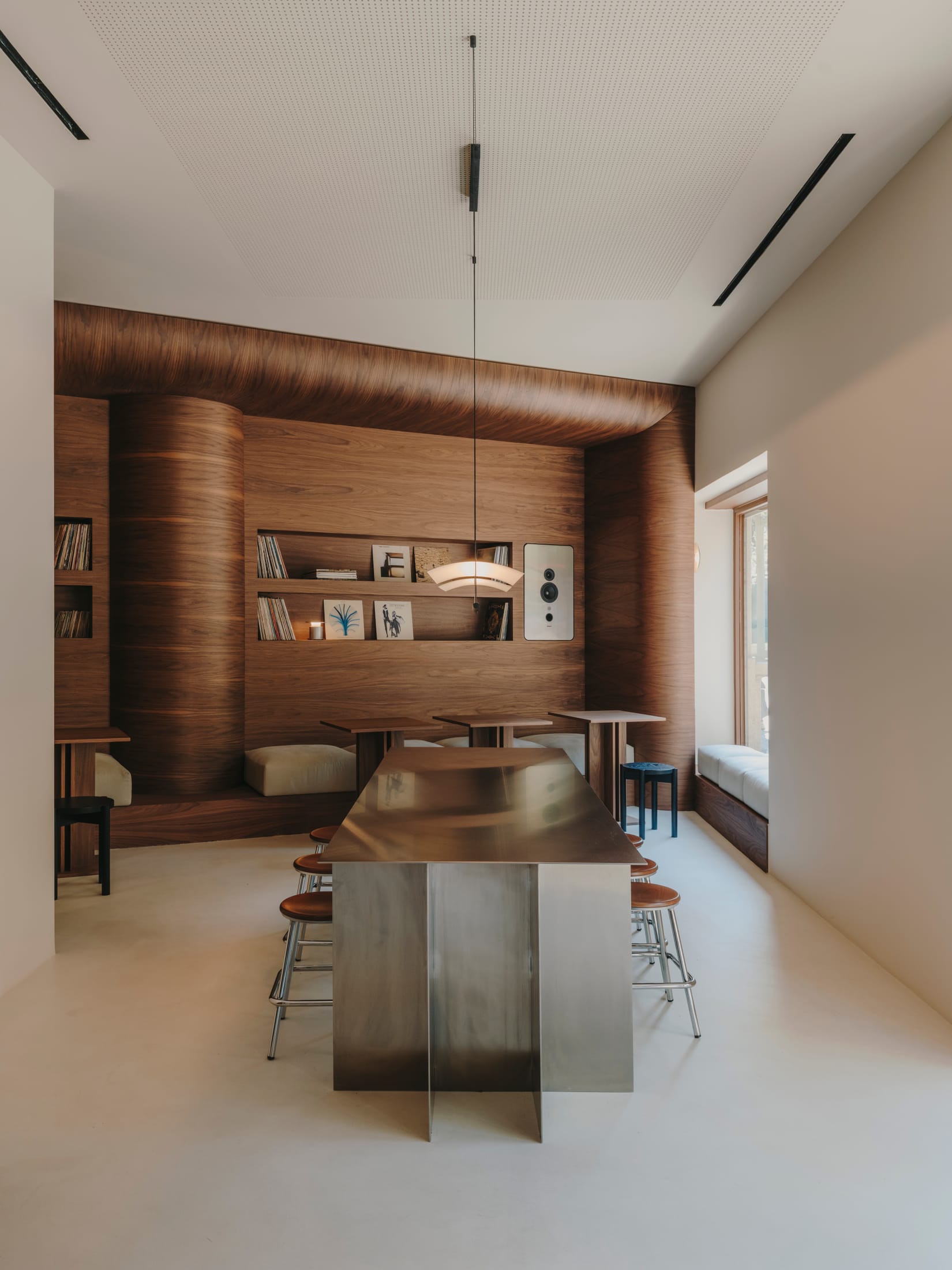 Yellowtrace Isern Serra Jac Hifi Cafe Barcelona Listening Bar Photo Salva Lopez 01 Opt80