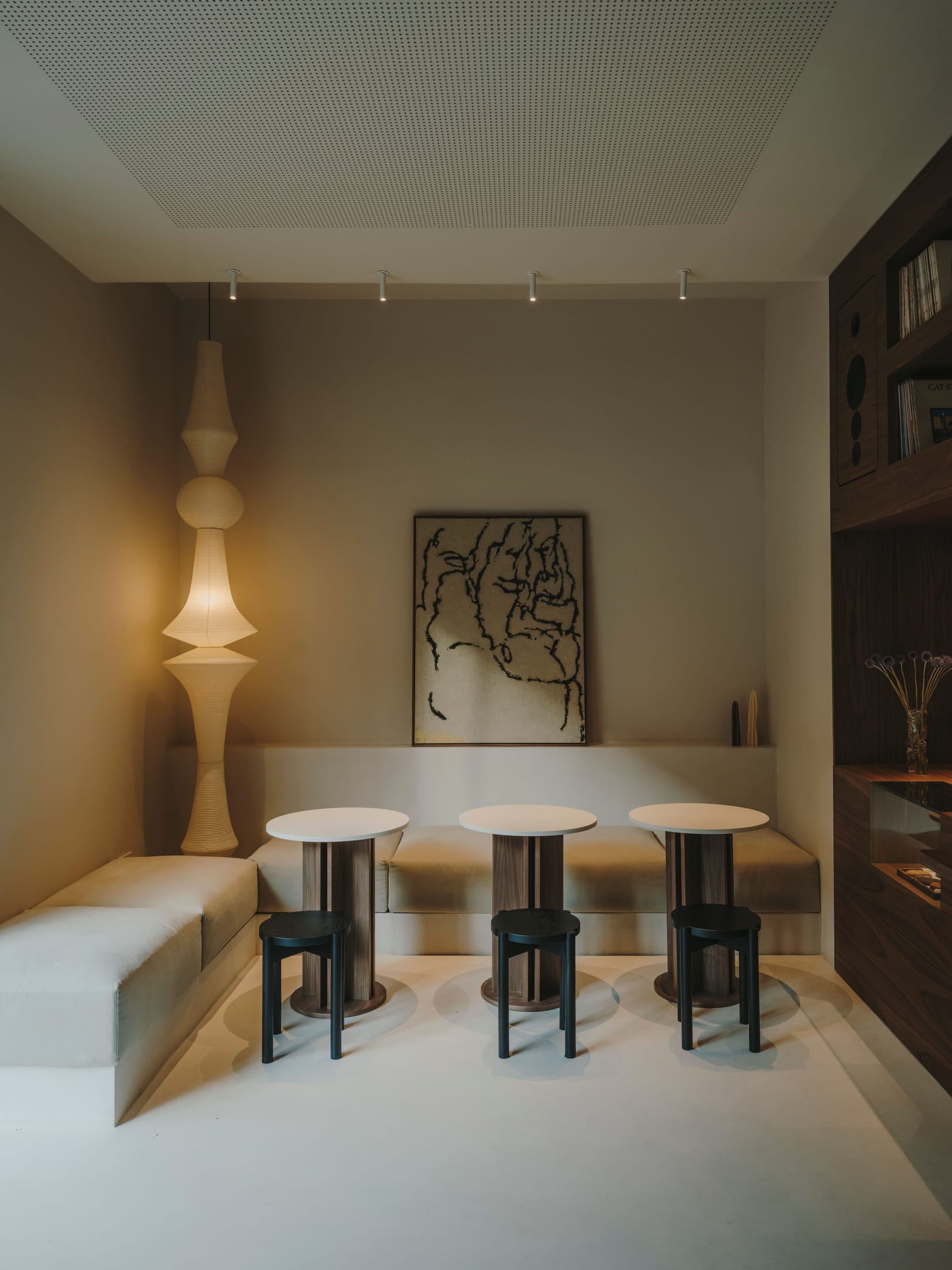 Yellowtrace Isern Serra Jac Hifi Cafe Barcelona Listening Bar Photo Salva Lopez 28 Opt80