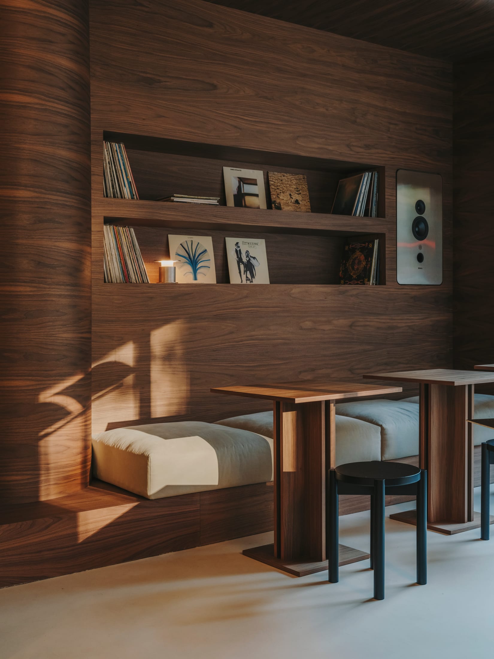 Yellowtrace Isern Serra Jac Hifi Cafe Barcelona Listening Bar Photo Salva Lopez 29 Opt80