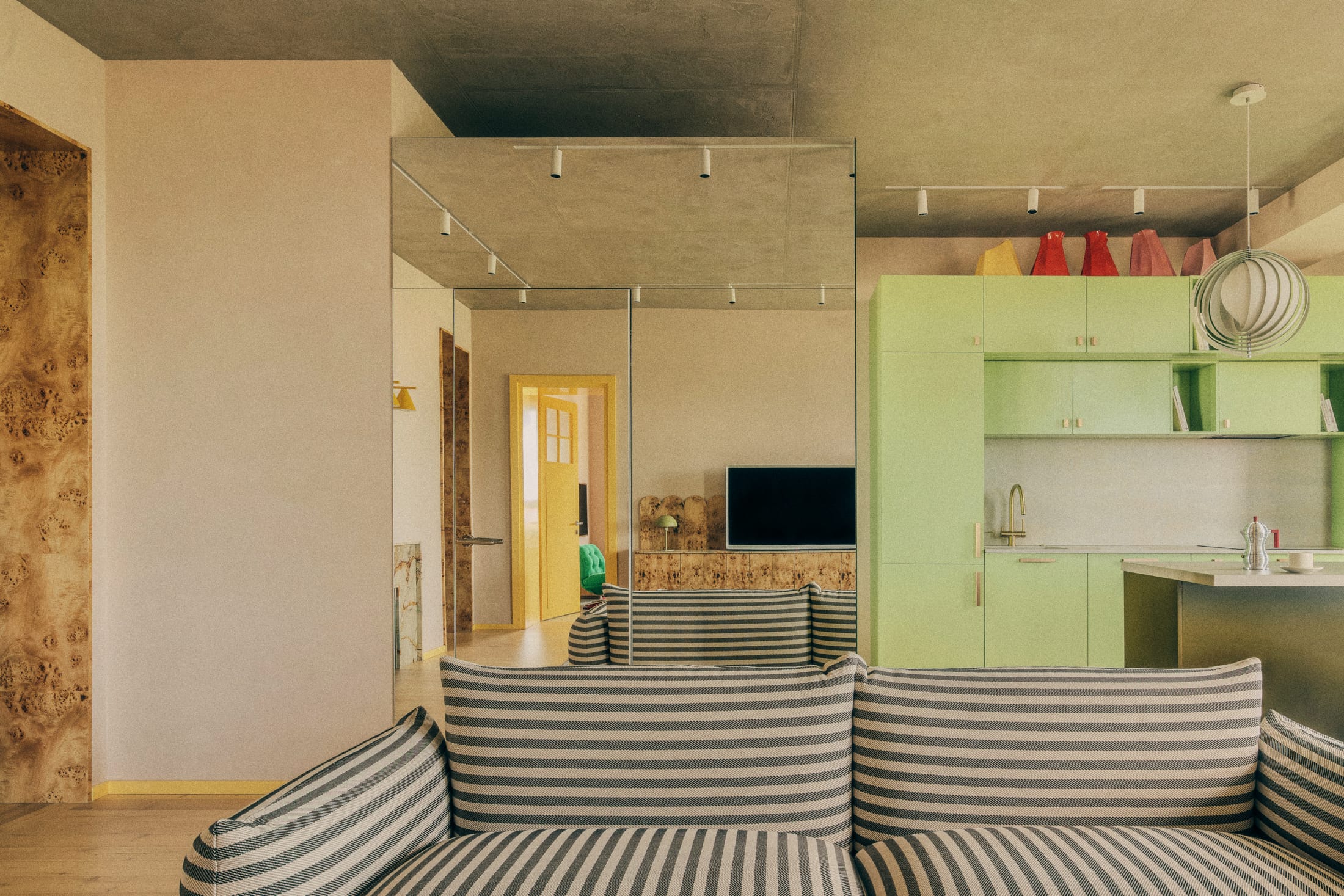 Yellowtrace Sdelaemremont Aristarkh Apartment Kazakhstan Photo Varvara Toplennikova 21 Opt80