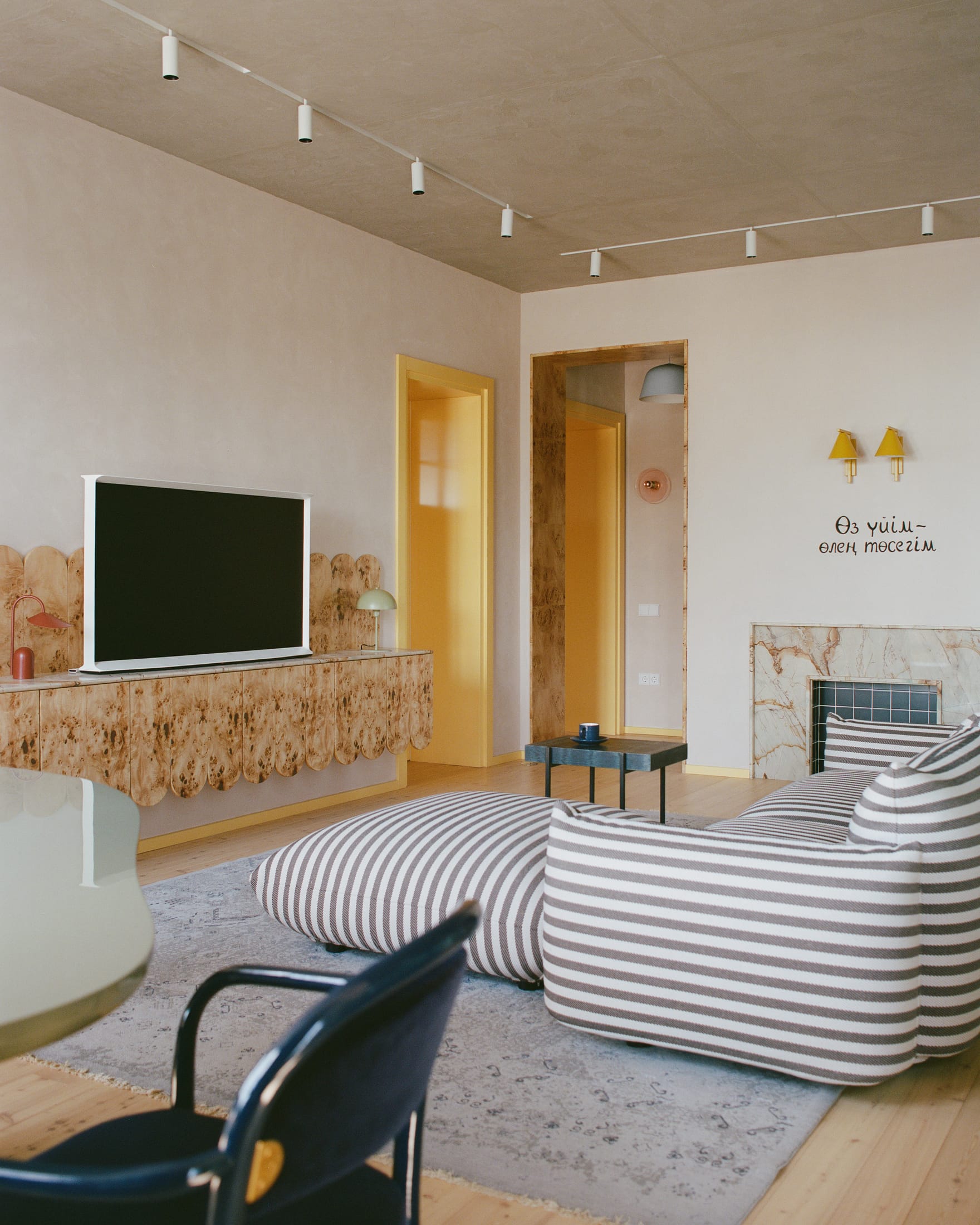 Yellowtrace Sdelaemremont Aristarkh Apartment Kazakhstan Photo Varvara Toplennikova 25 Opt80