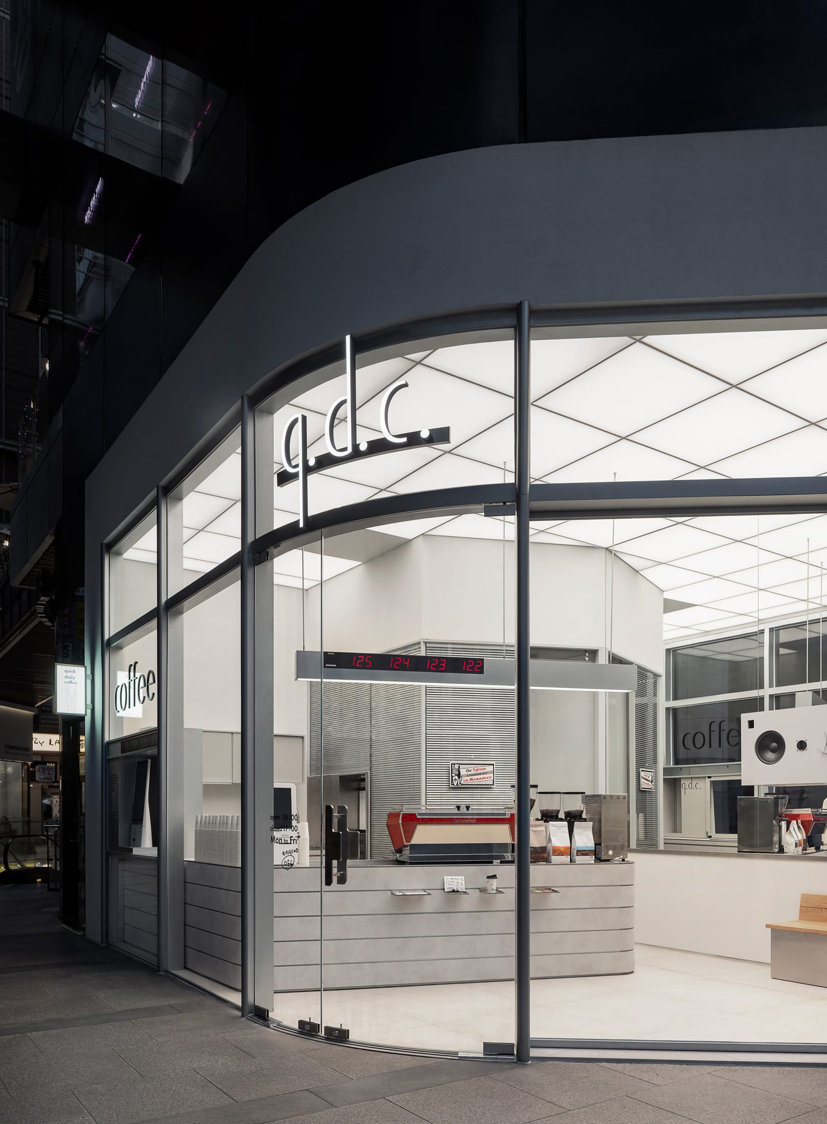 Yellowtrace Indiesalon Qdc Coffee Seoul Photo Yongjoon Choi 15 Opt80