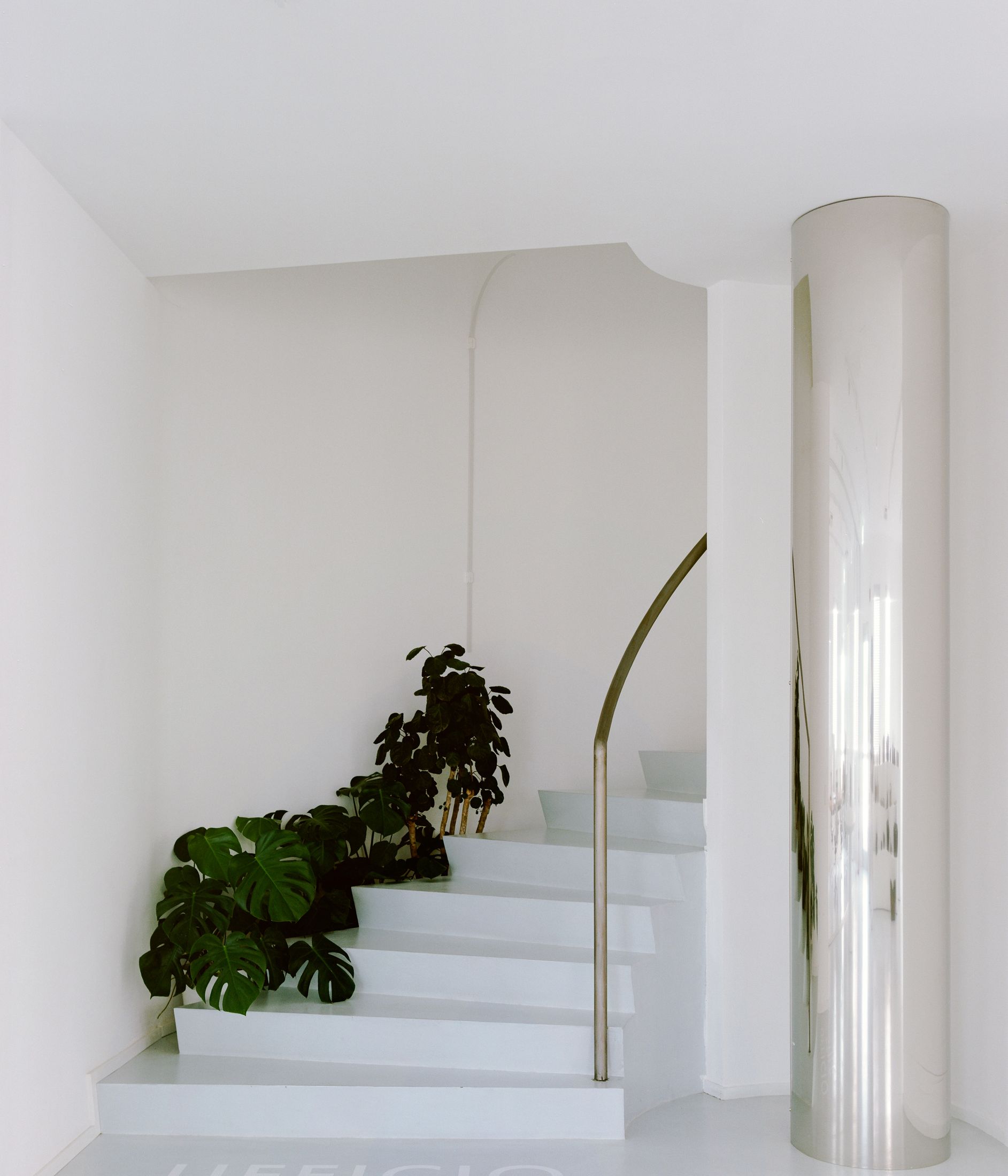 Yellowtrace Deltastudio Bottega Bruzziches Tuscia Italy Leather Atelier Photo Simone Bossi 18 Opt80