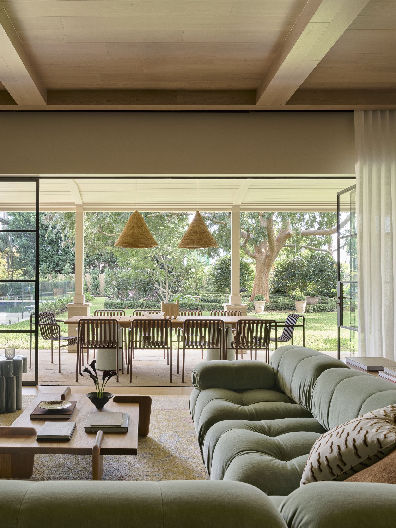 Yellowtrace Arent And Pyke Golden Light Lower North Shore Sydney Luxury Home Photo Anson Smart 17 Opt80