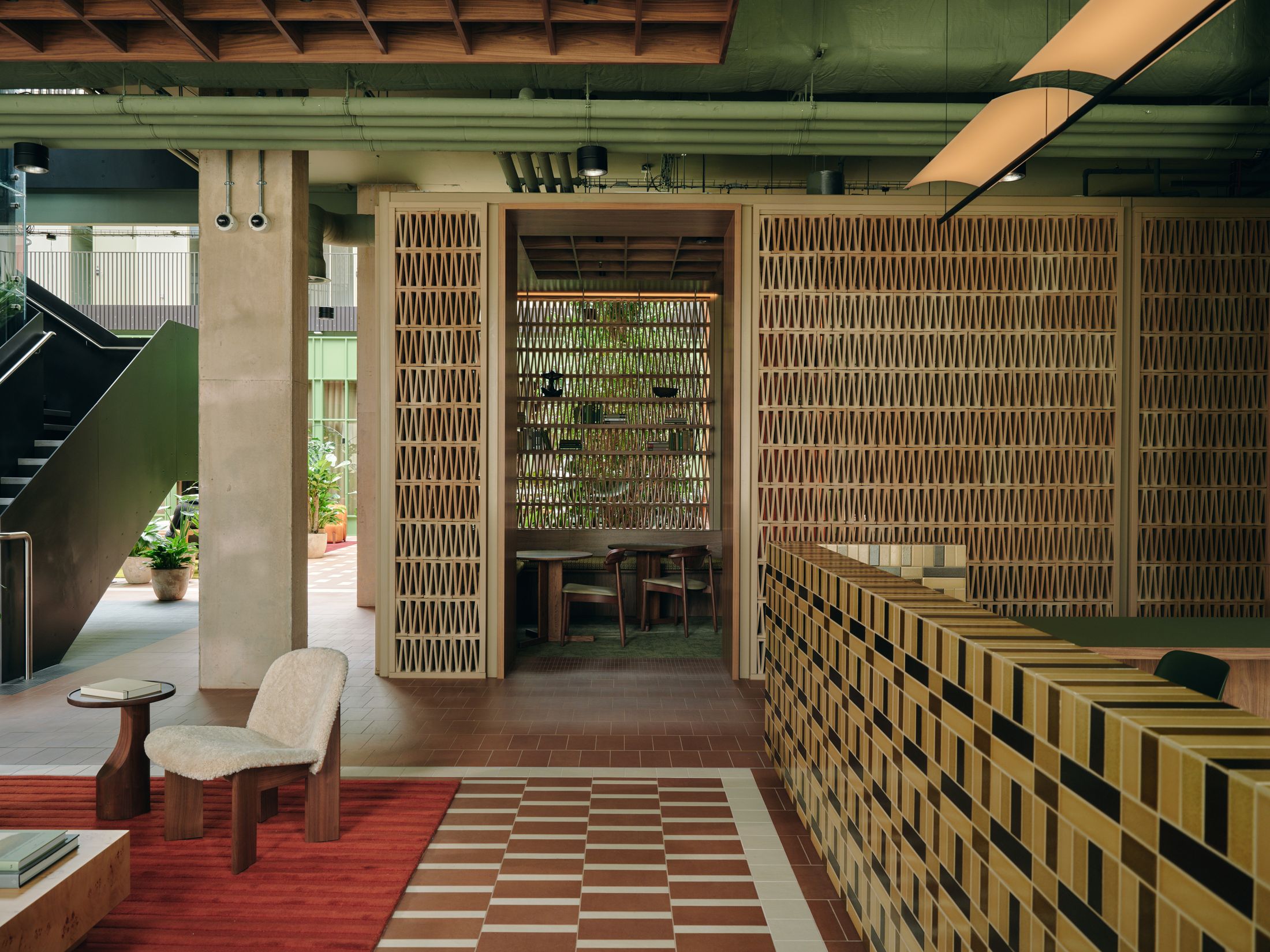 Yellowtrace Tabitha Isobel Conductor East London Workspace Photo Jasper Fry 07 Opt80