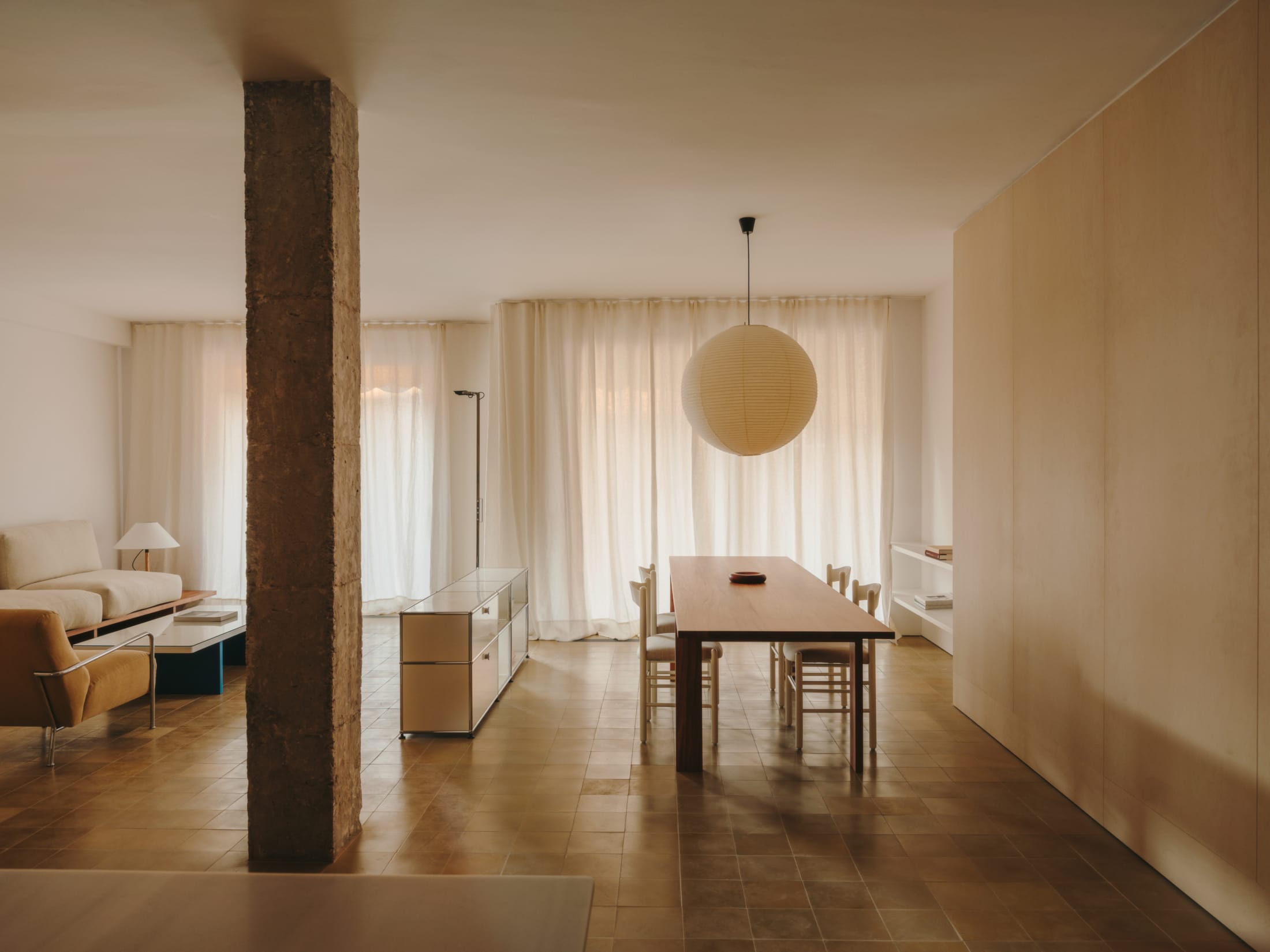 Yellowtrace Skye Maunsell Studio And Jordi Veciana Apt 21 Barcelona Home Photo Salva Lopez 23 Opt80