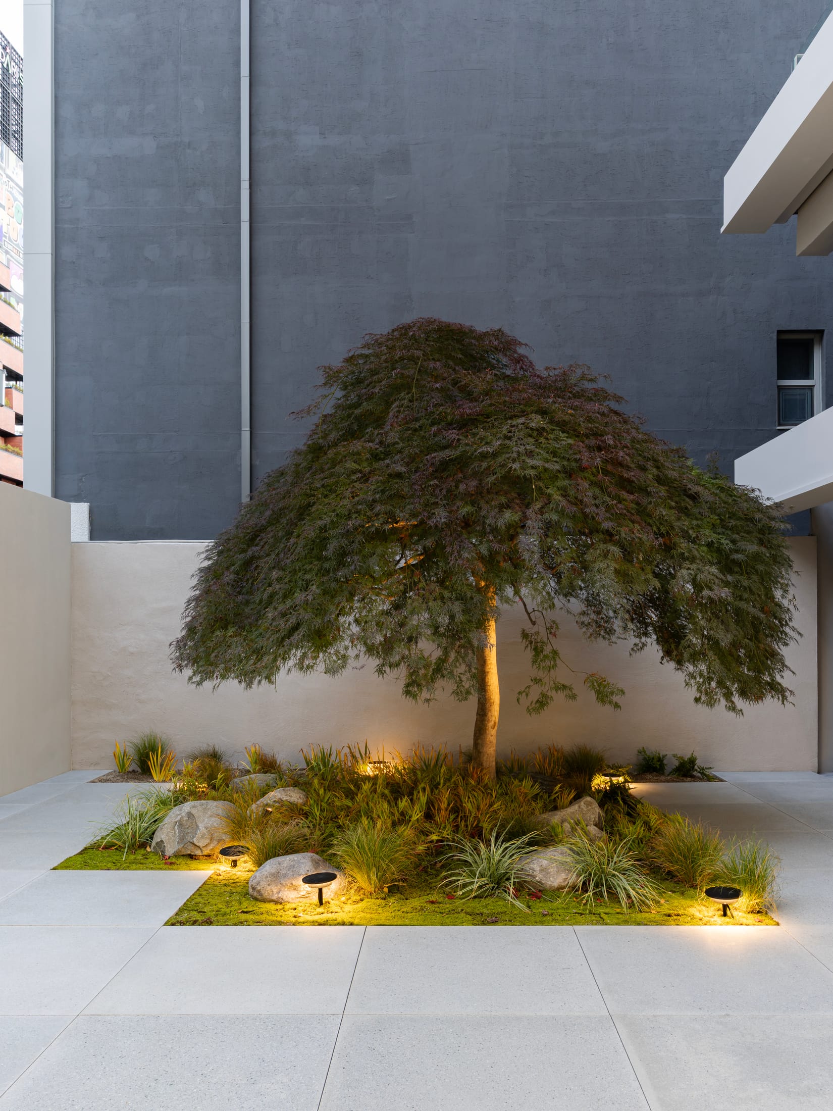 Yellowtrace Uneg Margesherwood Seoul Flagship Store Fashion Retail Interior Design Photo Hshm2357 37 Opt80