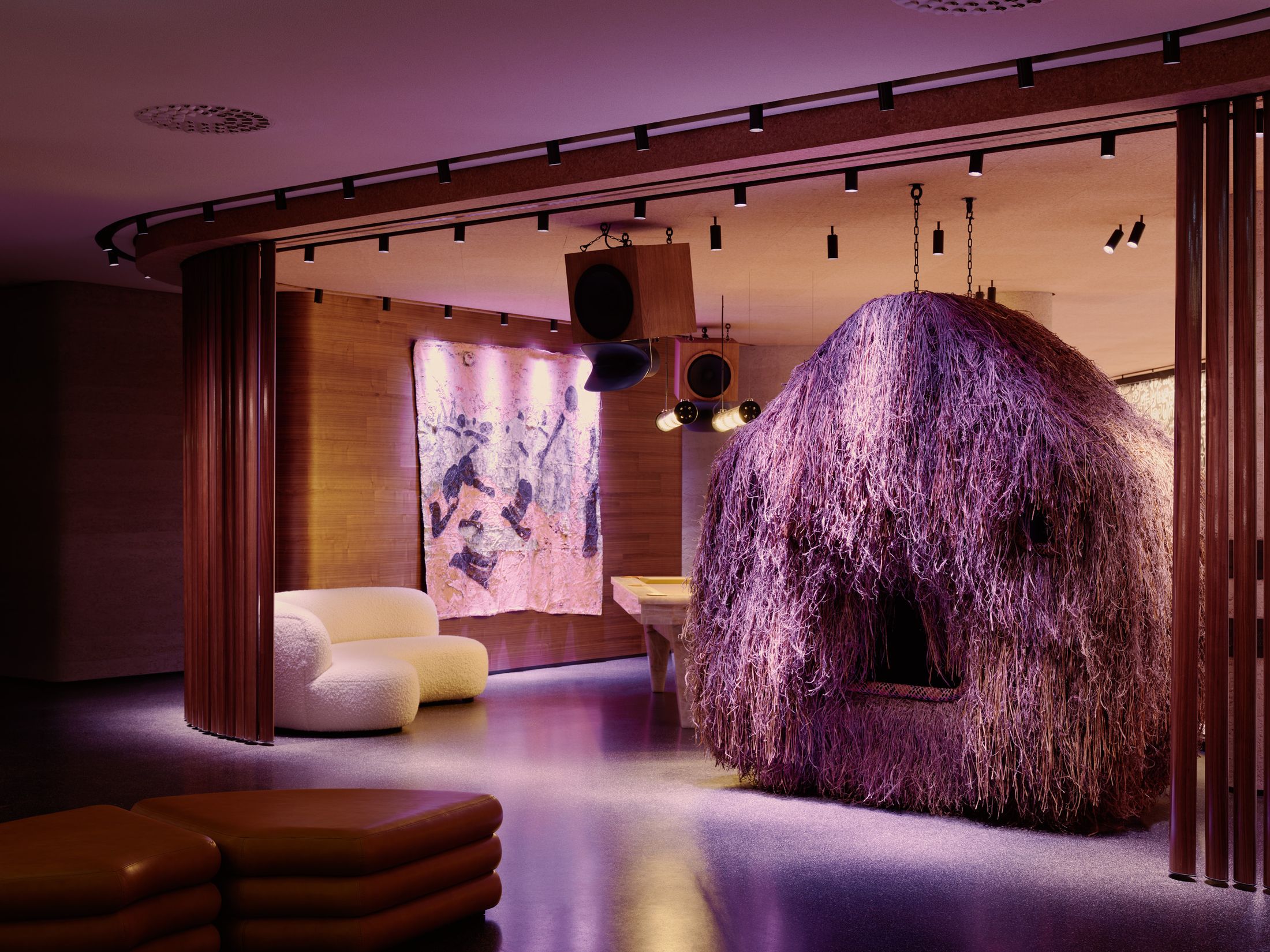 Yellowtrace Studio Karhard Play At Chalet African Gstaad Nightclub Photo Robert Rieger 22 Opt80