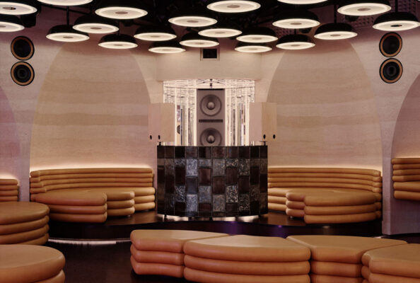 Yellowtrace Studio Karhard Play At Chalet African Gstaad Nightclub