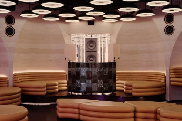 Yellowtrace Studio Karhard Play At Chalet African Gstaad Nightclub