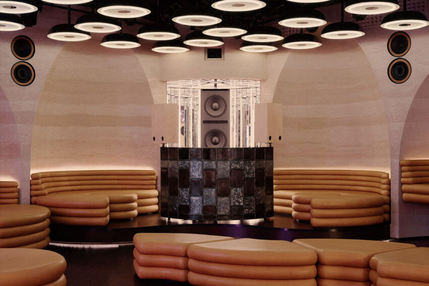Yellowtrace Studio Karhard Play At Chalet African Gstaad Nightclub