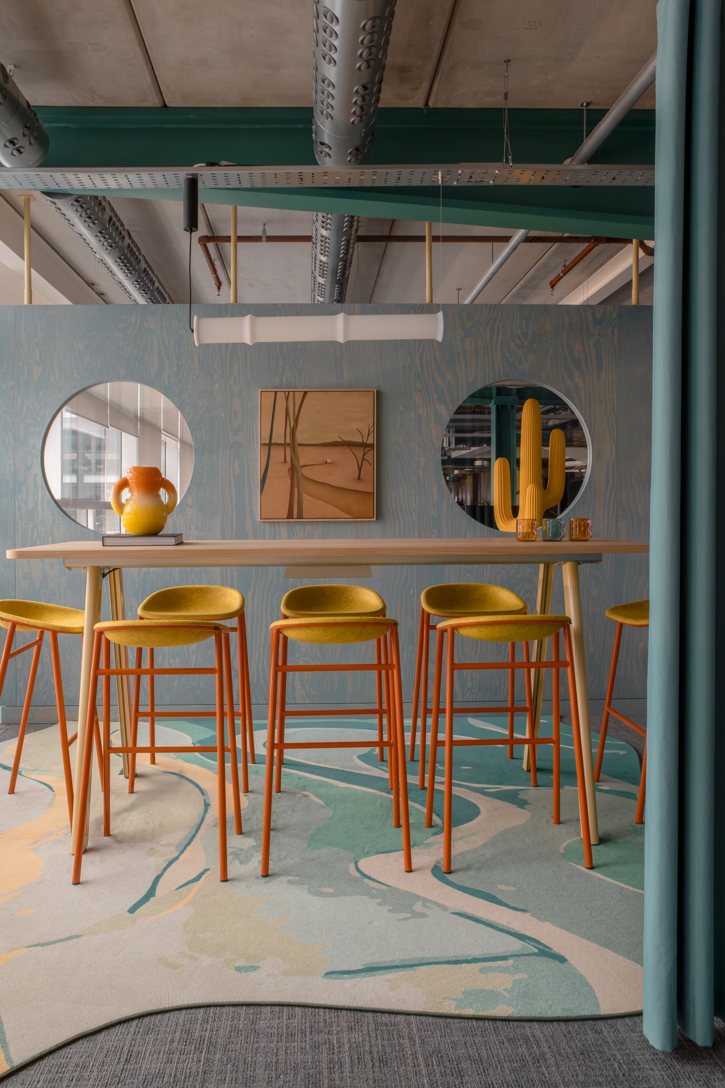 Yellowtrace Emily Cunnane Intercom Dublin And London Offices Photo Ruth Maria 09 Opt80