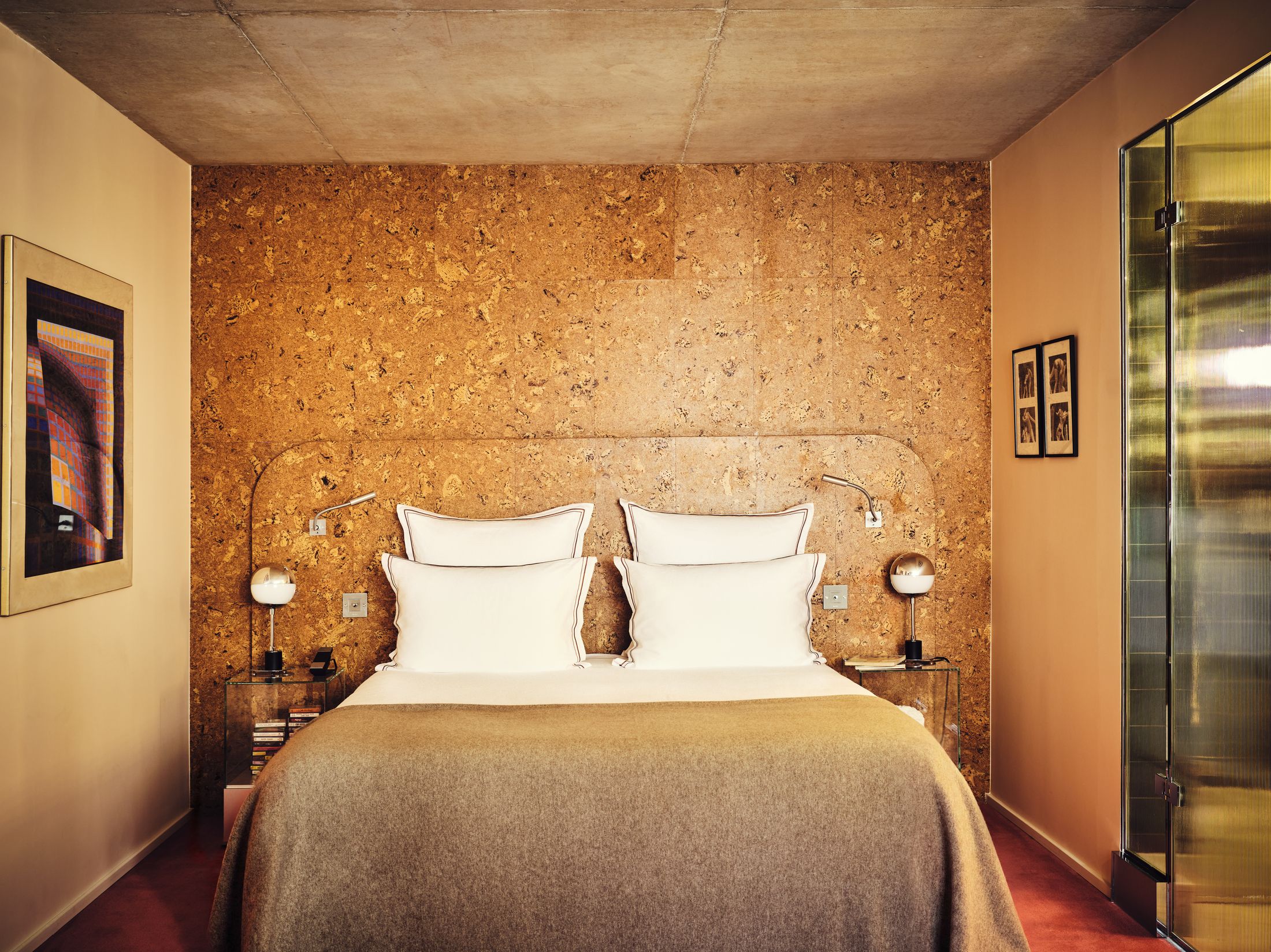 Yellowtrace Studio Ko Hotel Bus Palladium Paris Photo Matthieu Salvaing 07 Opt80