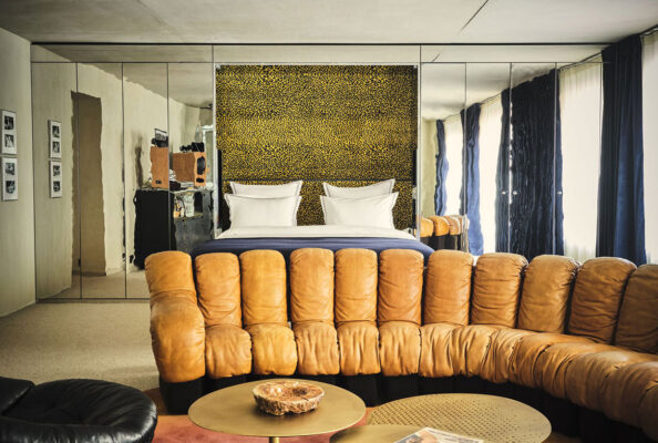 Yellowtrace Studio Ko Hotel Bus Palladium Paris Boutique Hotel