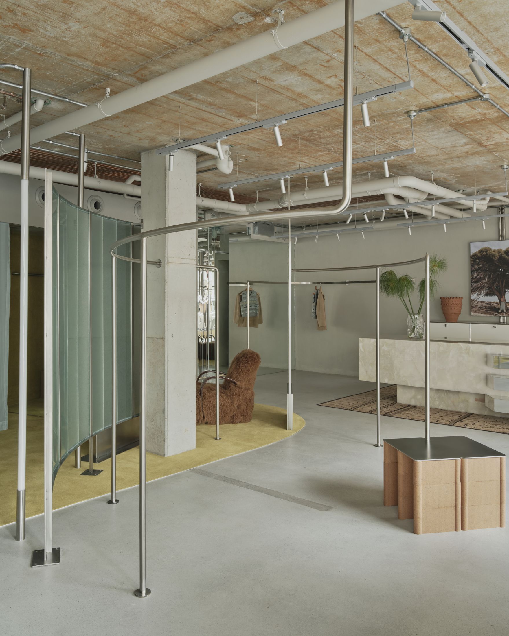 Yellowtrace Studio Doherty Vrg Grl Bondi Beach Fashion Retail Photo Nic Gossage 08 Opt80