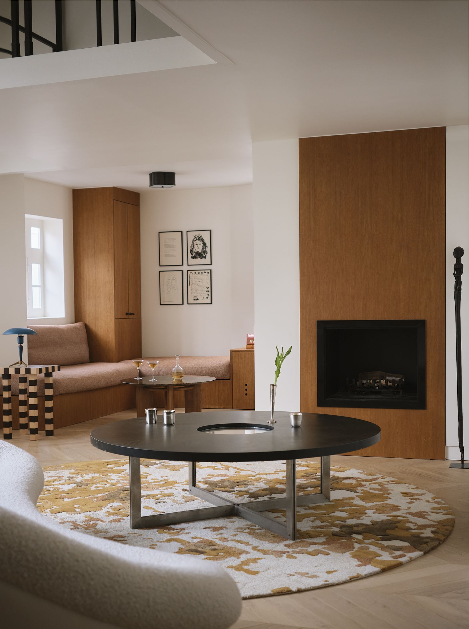 Yellowtrace Hauvette Madani Saint Georges Paris Apartment Design Photo Lucas Madani 09 Opt80