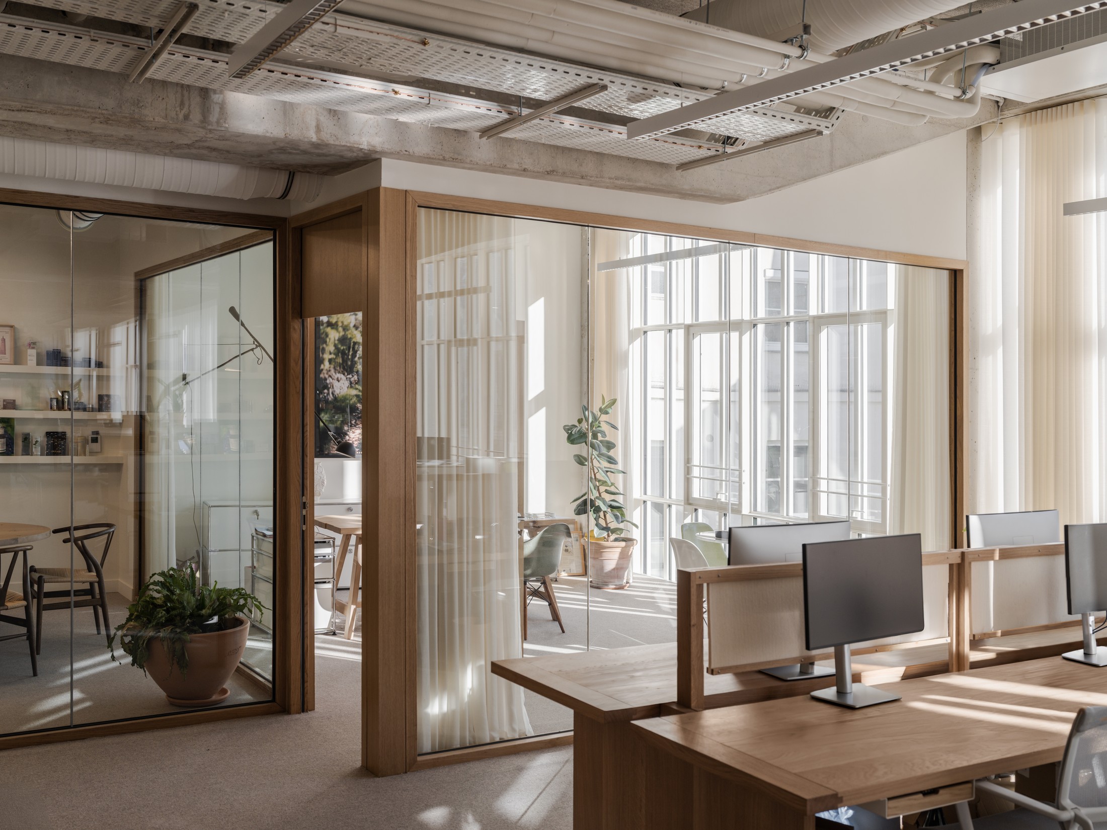 Yellowtrace Cigue Caudalie Rue Pavee 09 Photo Maris Mezulis 09 Opt90
